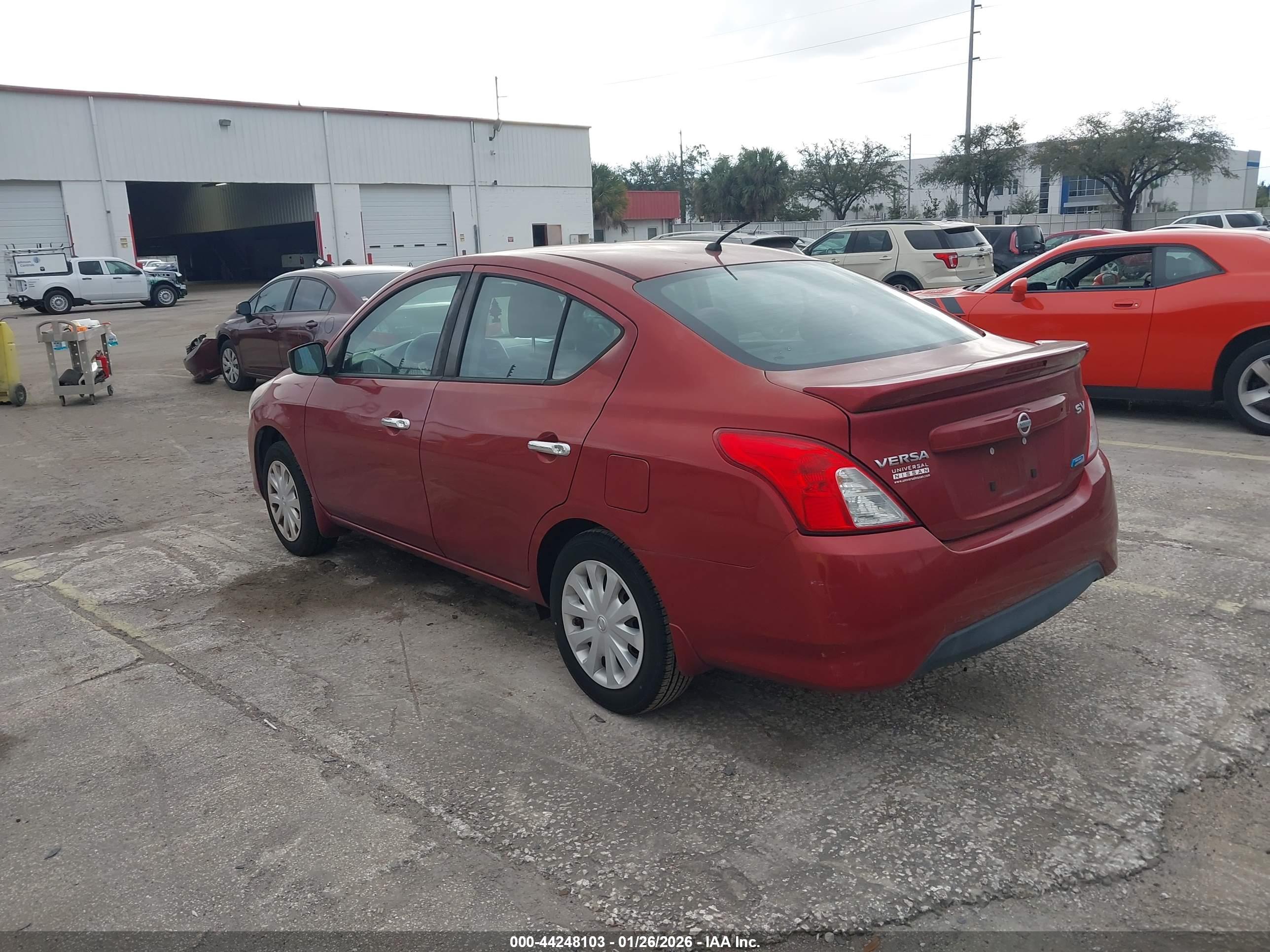 NISSAN VERSA image 3