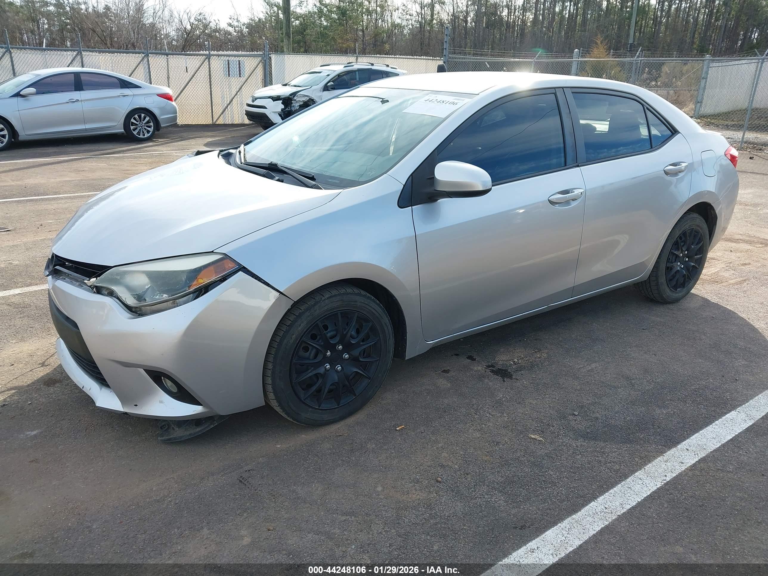 TOYOTA COROLLA image 2