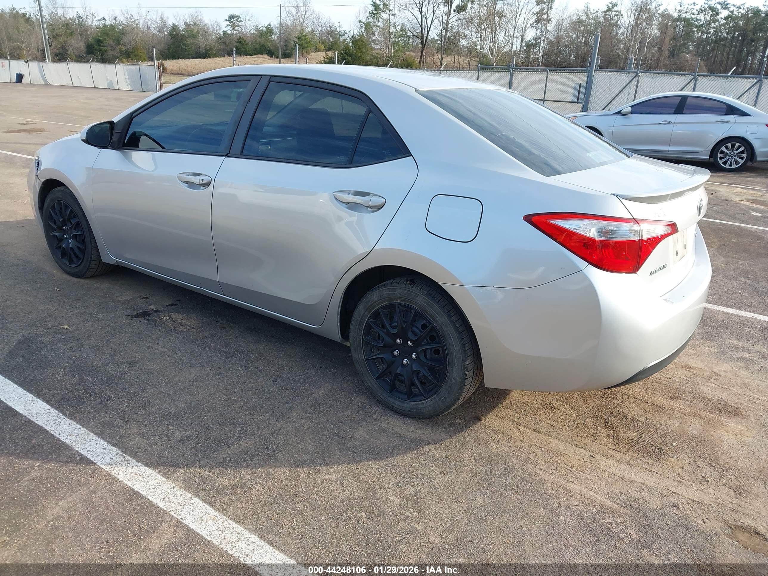 TOYOTA COROLLA image 3
