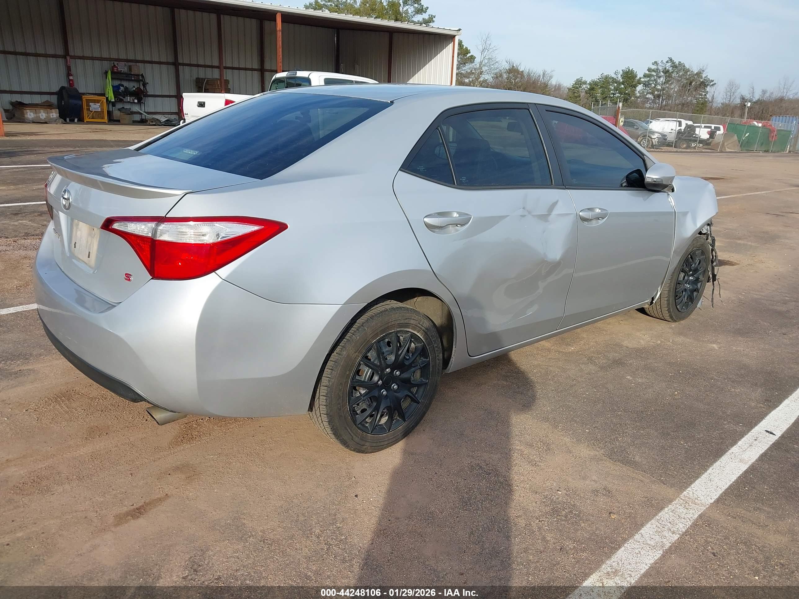 TOYOTA COROLLA image 4