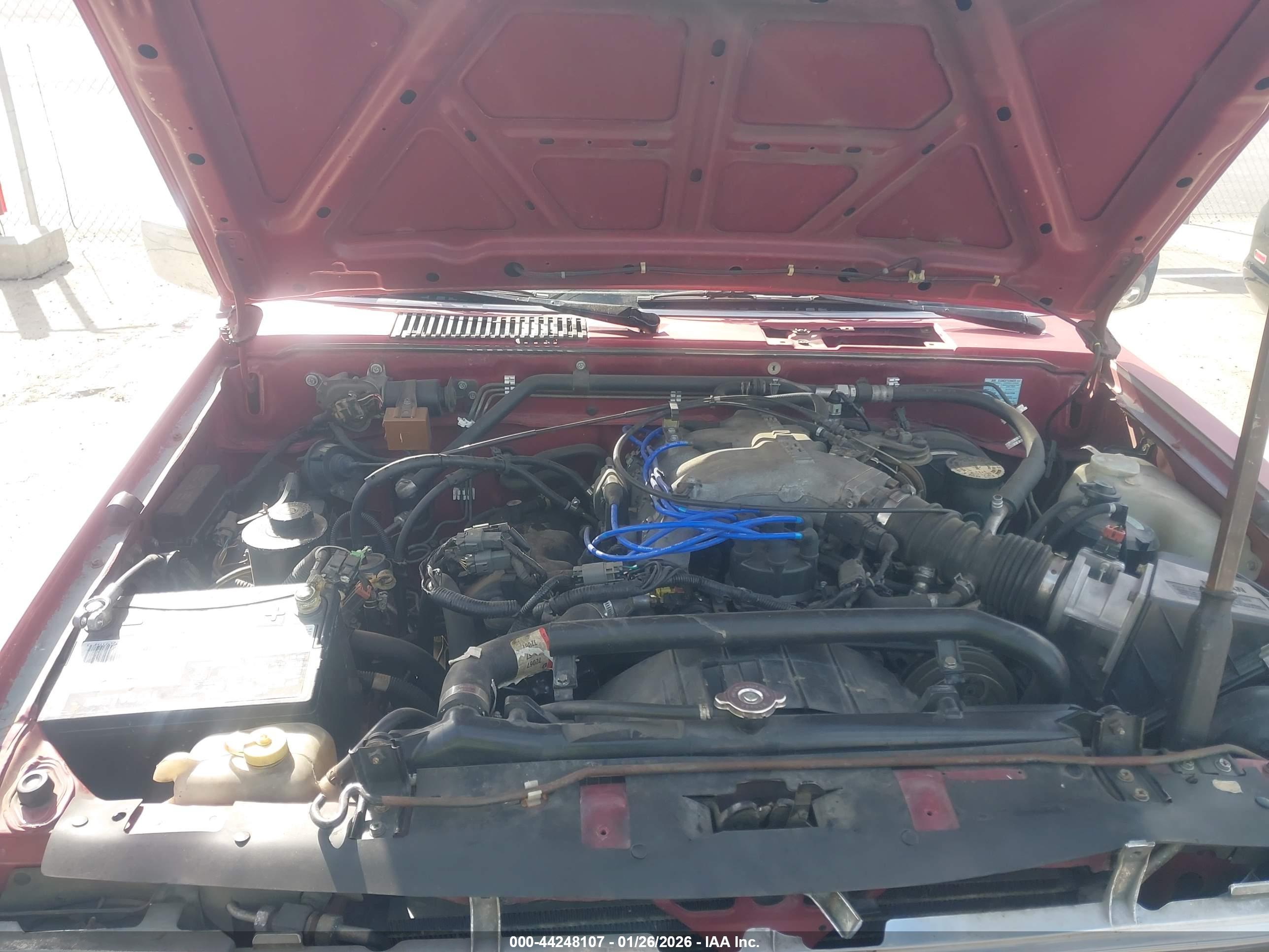 NISSAN TRUCK image 10