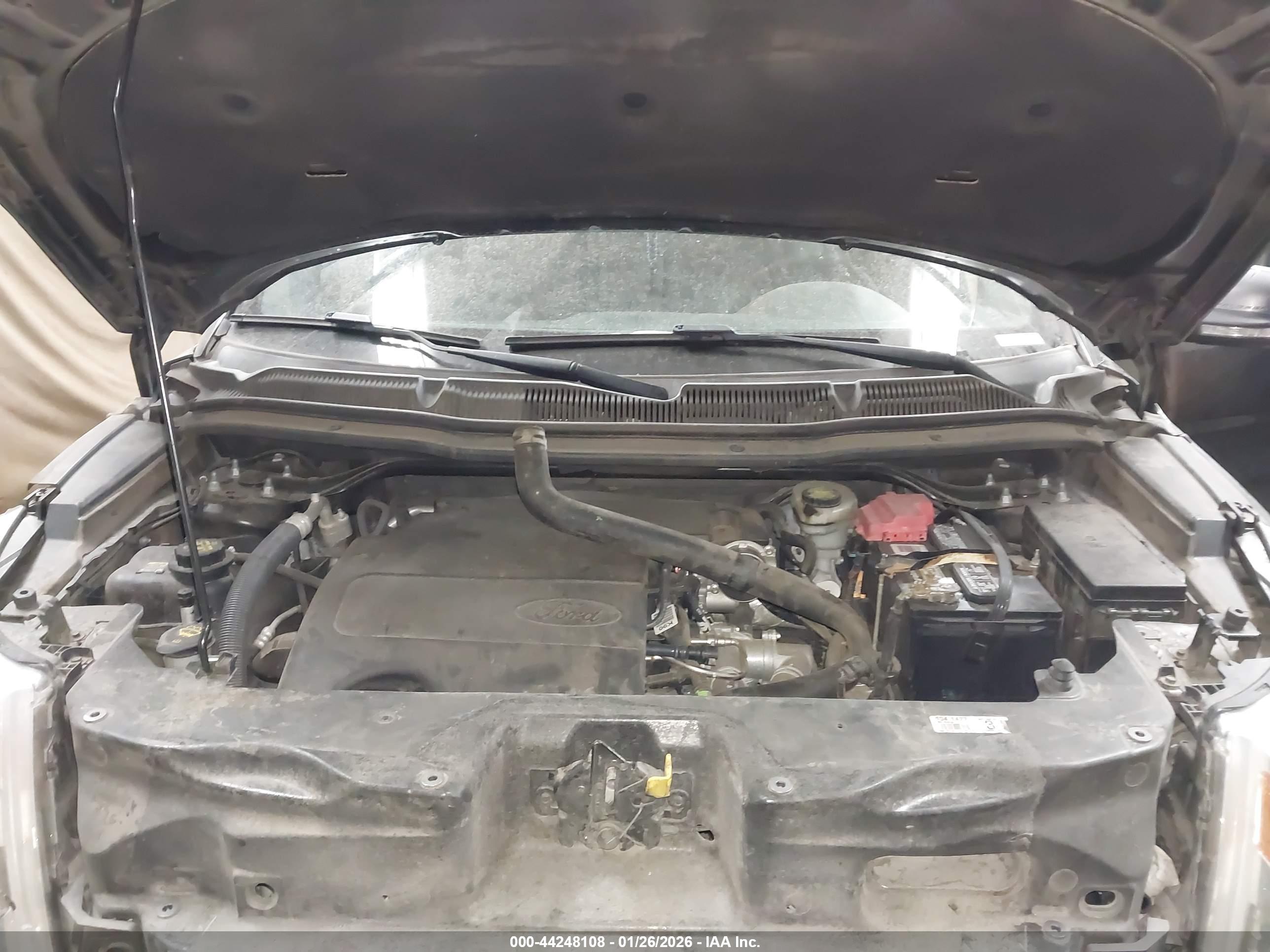 FORD EXPLORER image 10