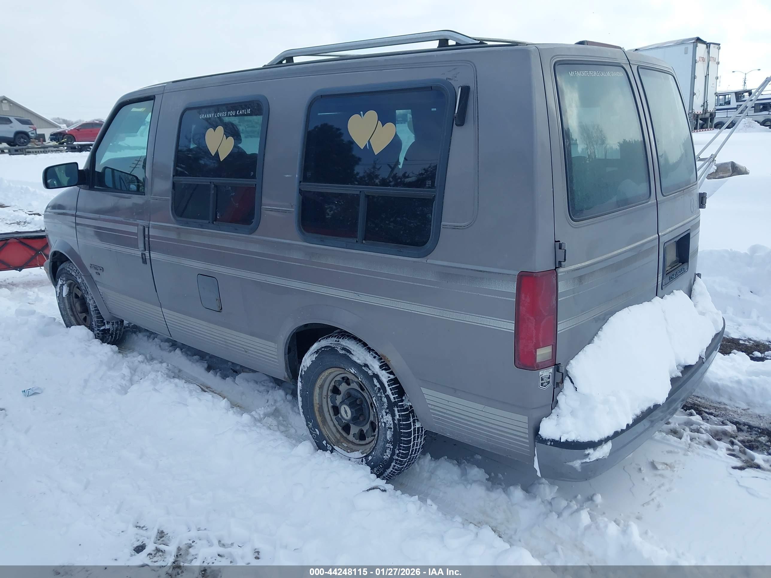 CHEVROLET ASTRO image 3