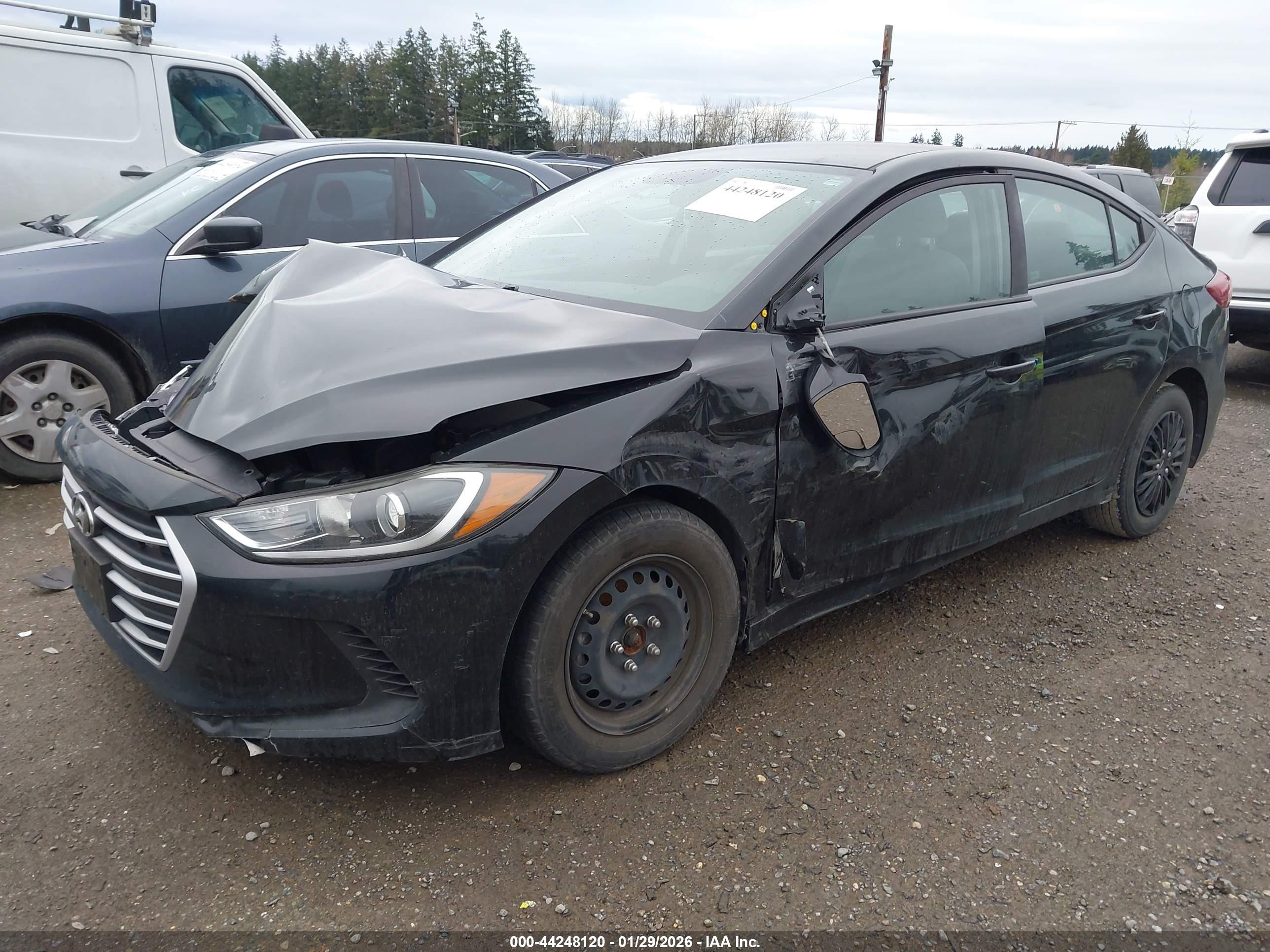 HYUNDAI ELANTRA image 2