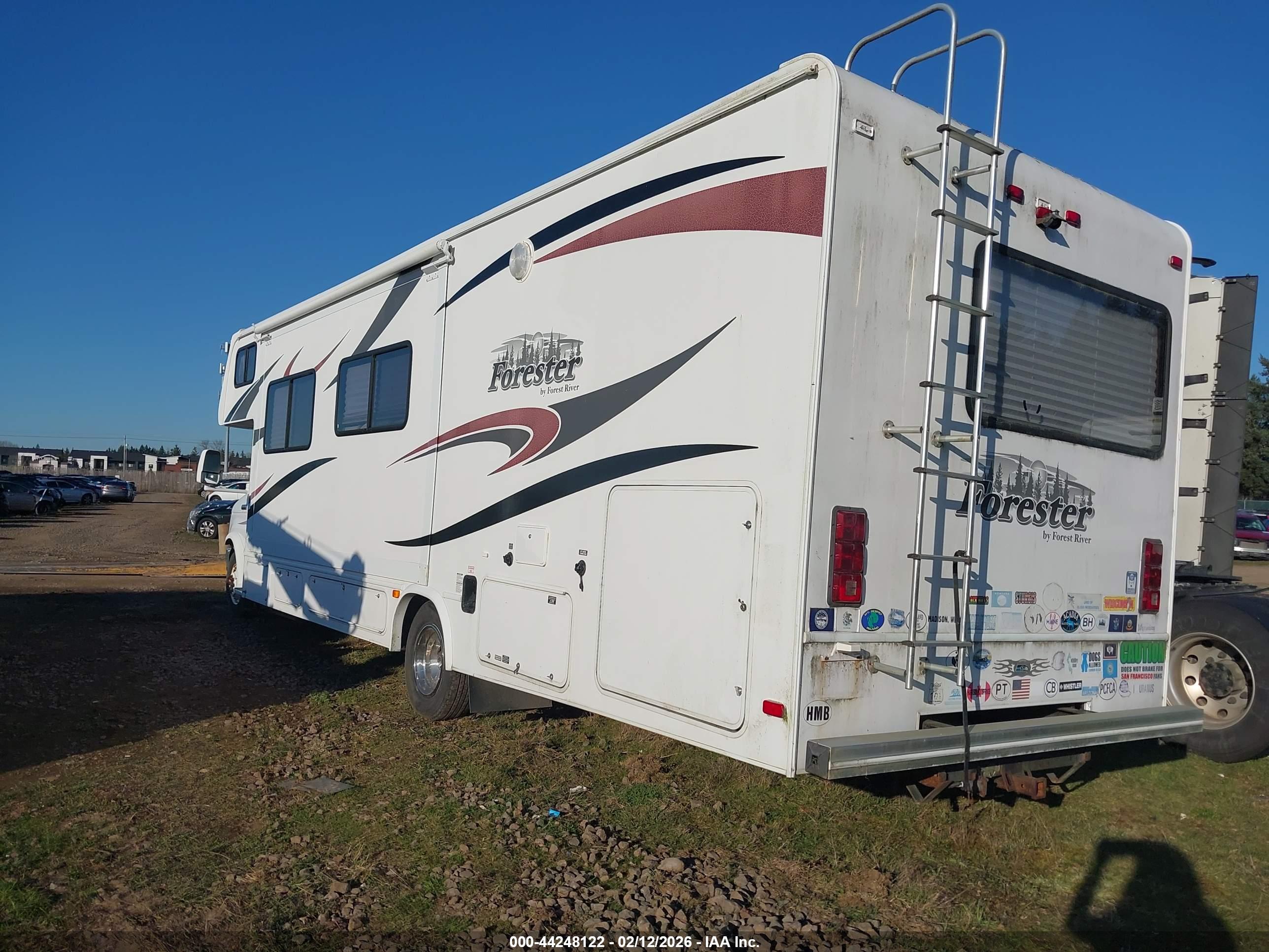 FORD E-450 image 3