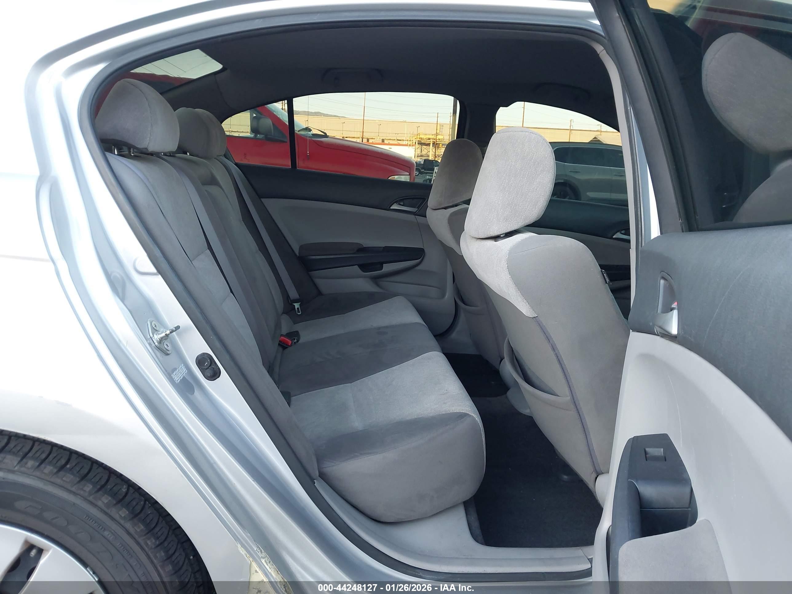 HONDA ACCORD image 8