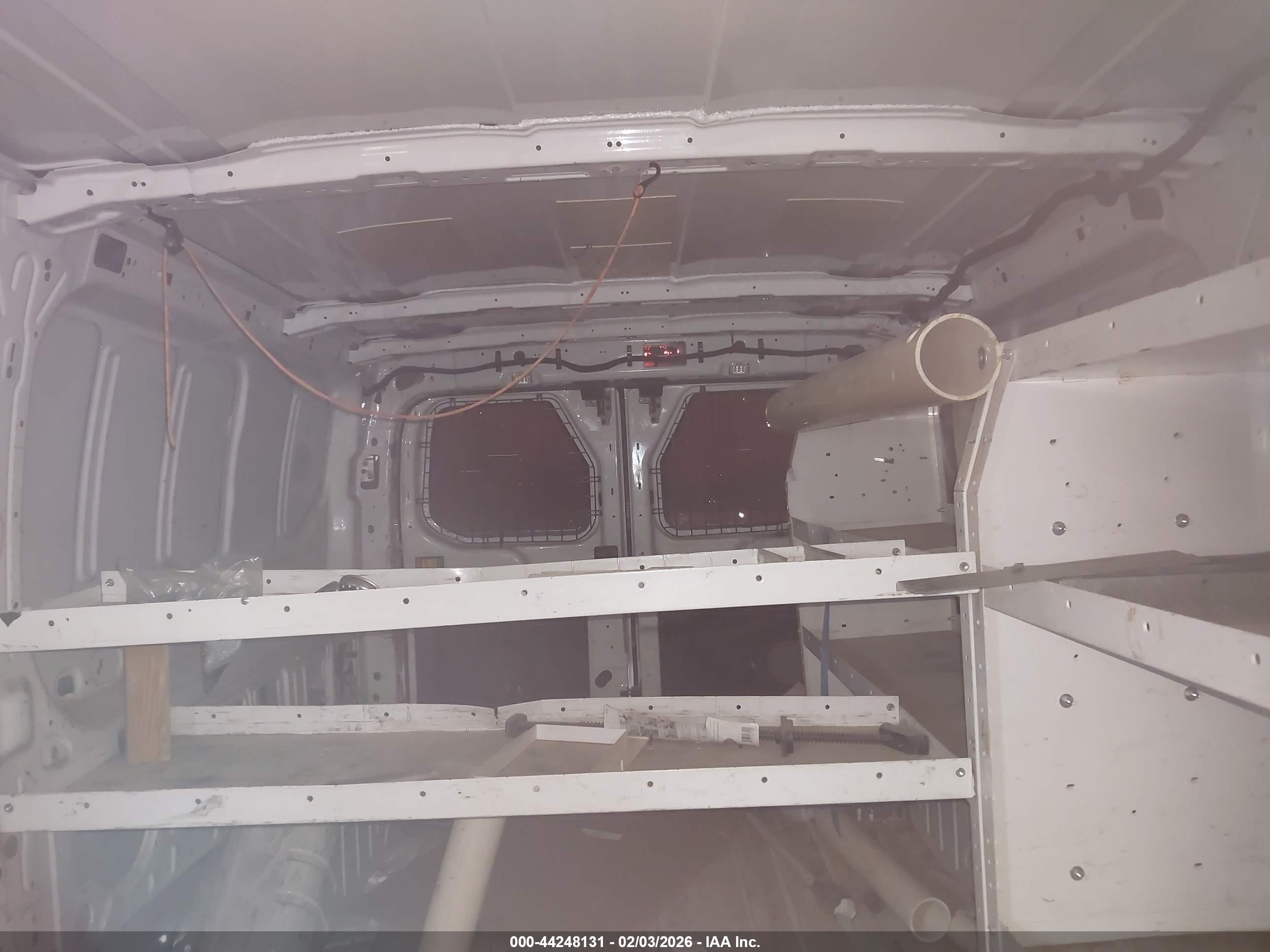 FORD TRANSIT-250 image 8