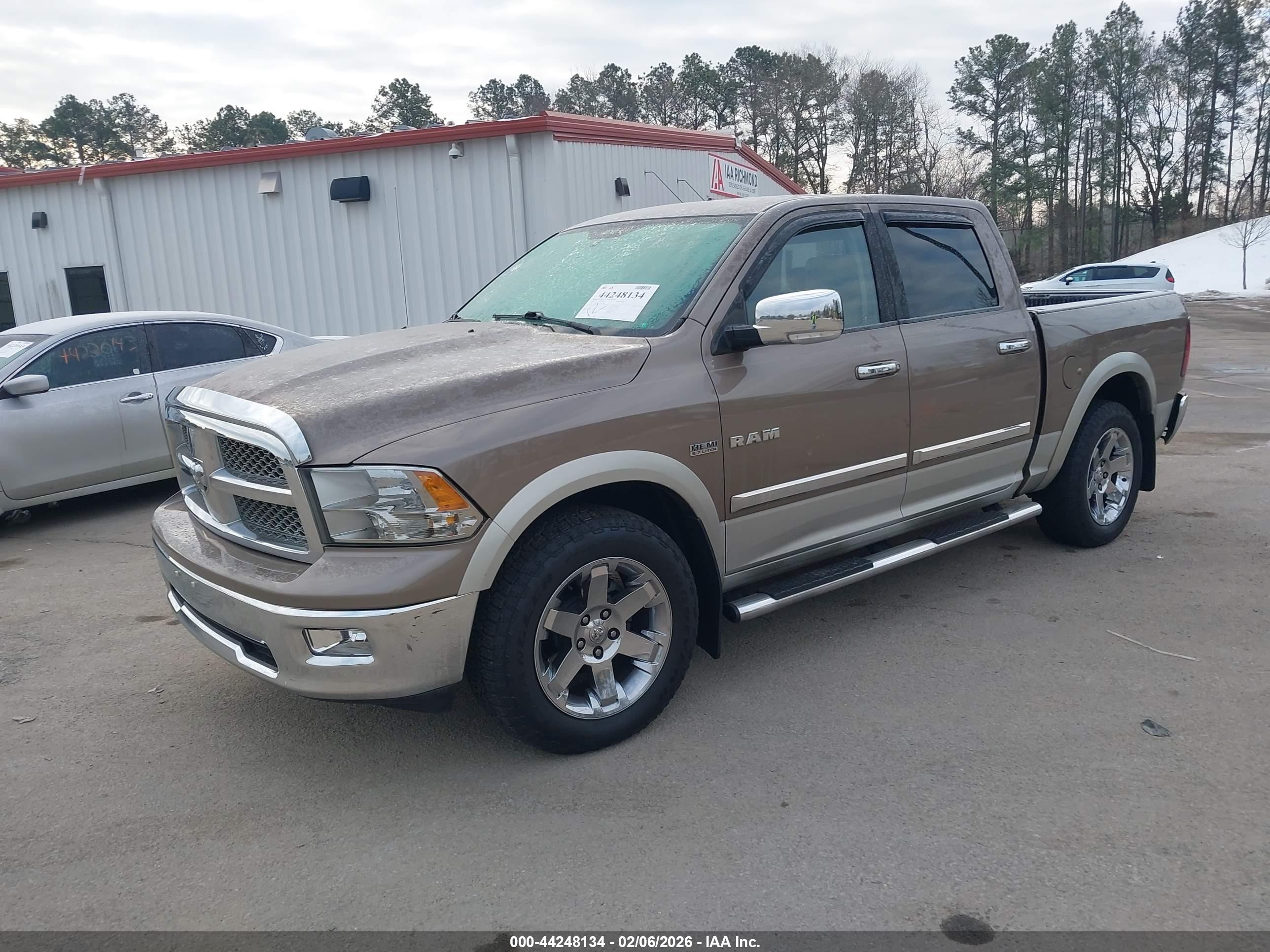 DODGE RAM image 2