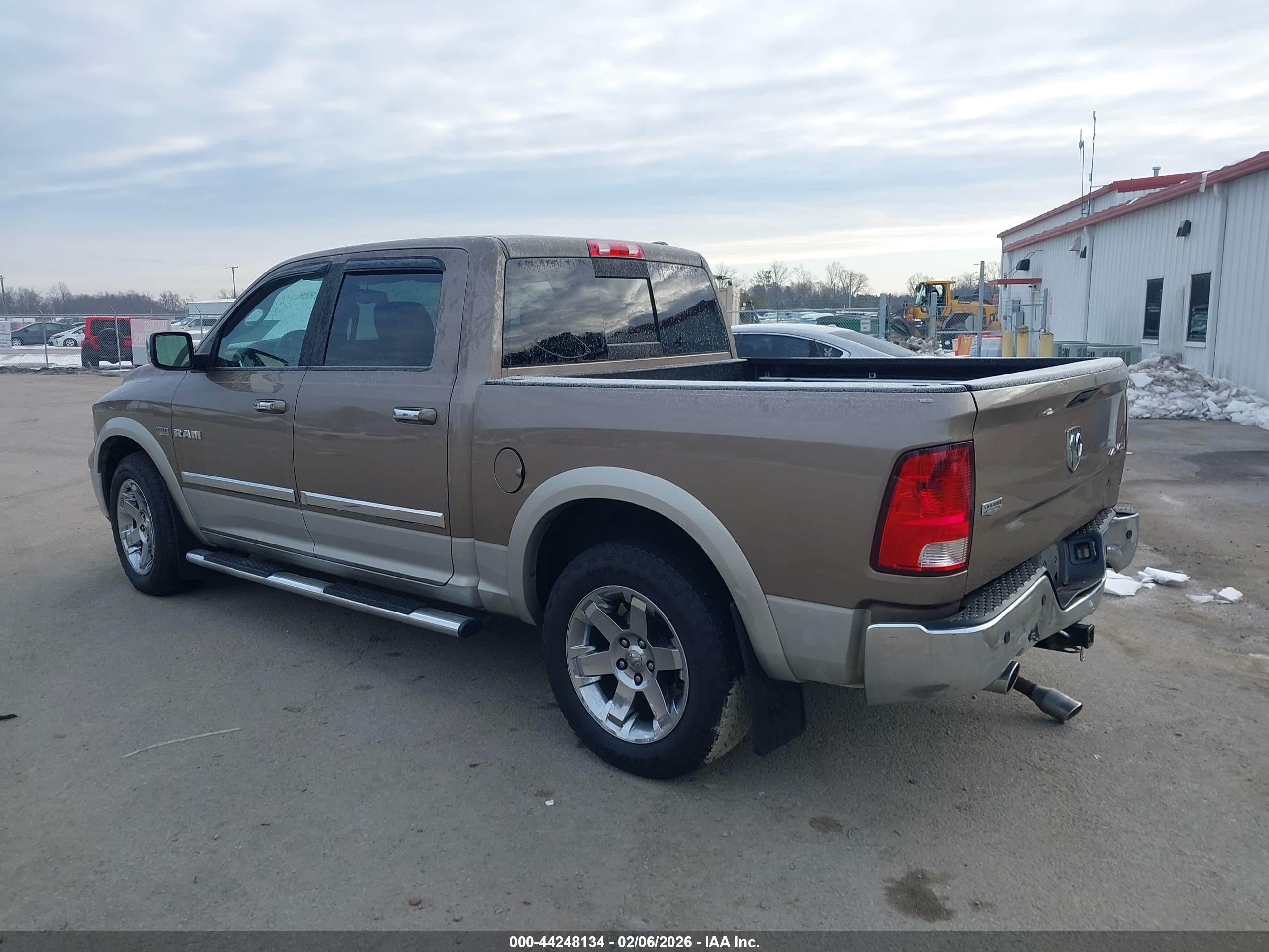 DODGE RAM image 3