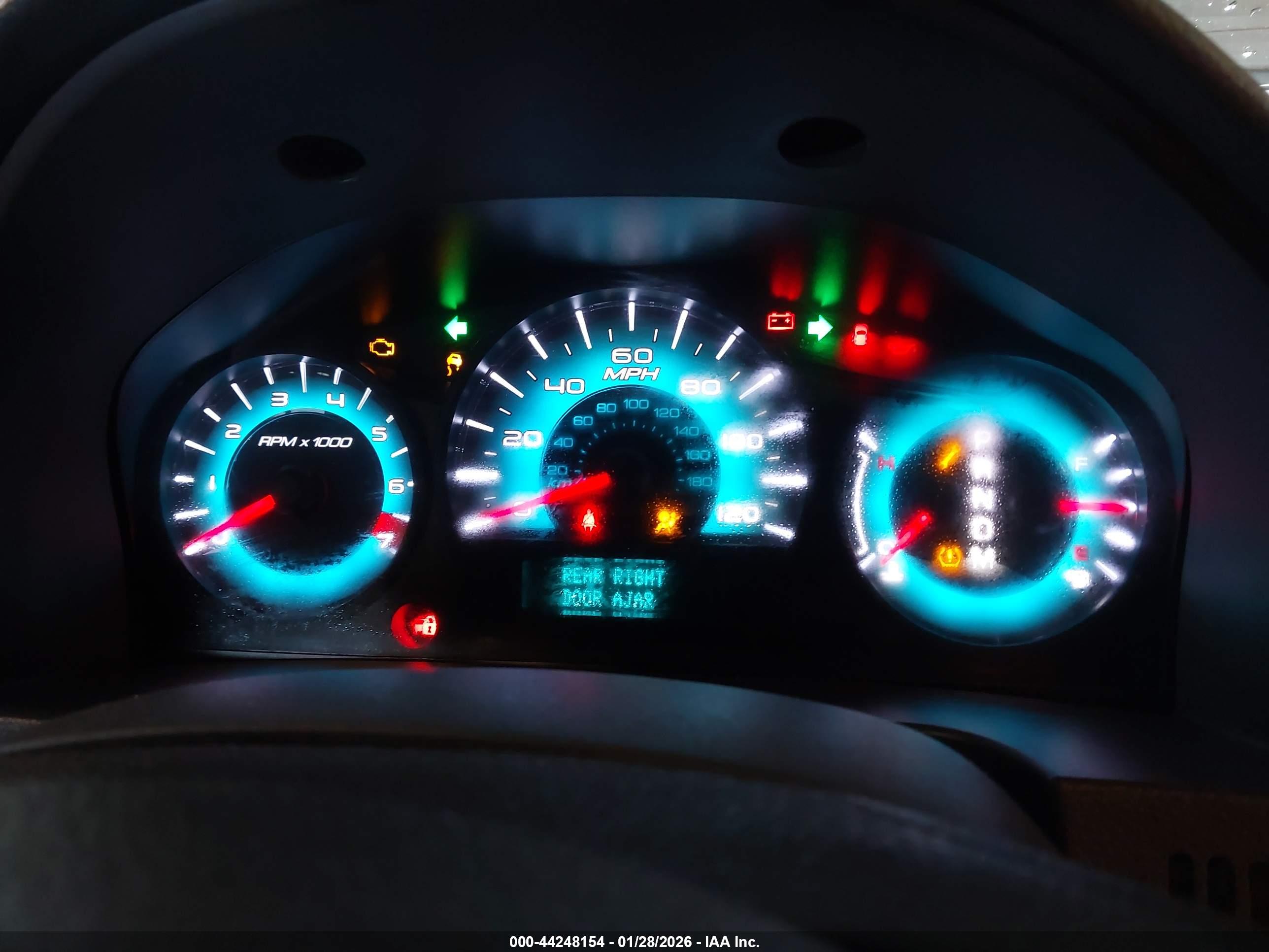 FORD FUSION image 7