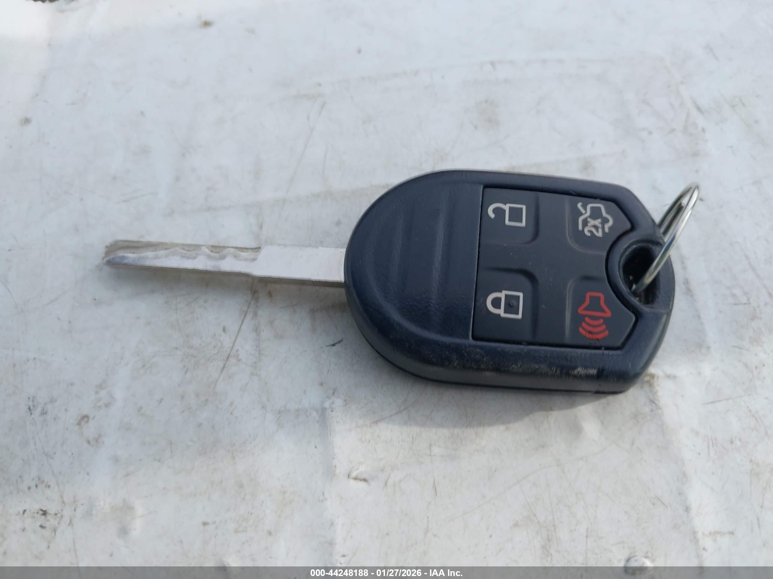 FORD FIESTA image 11