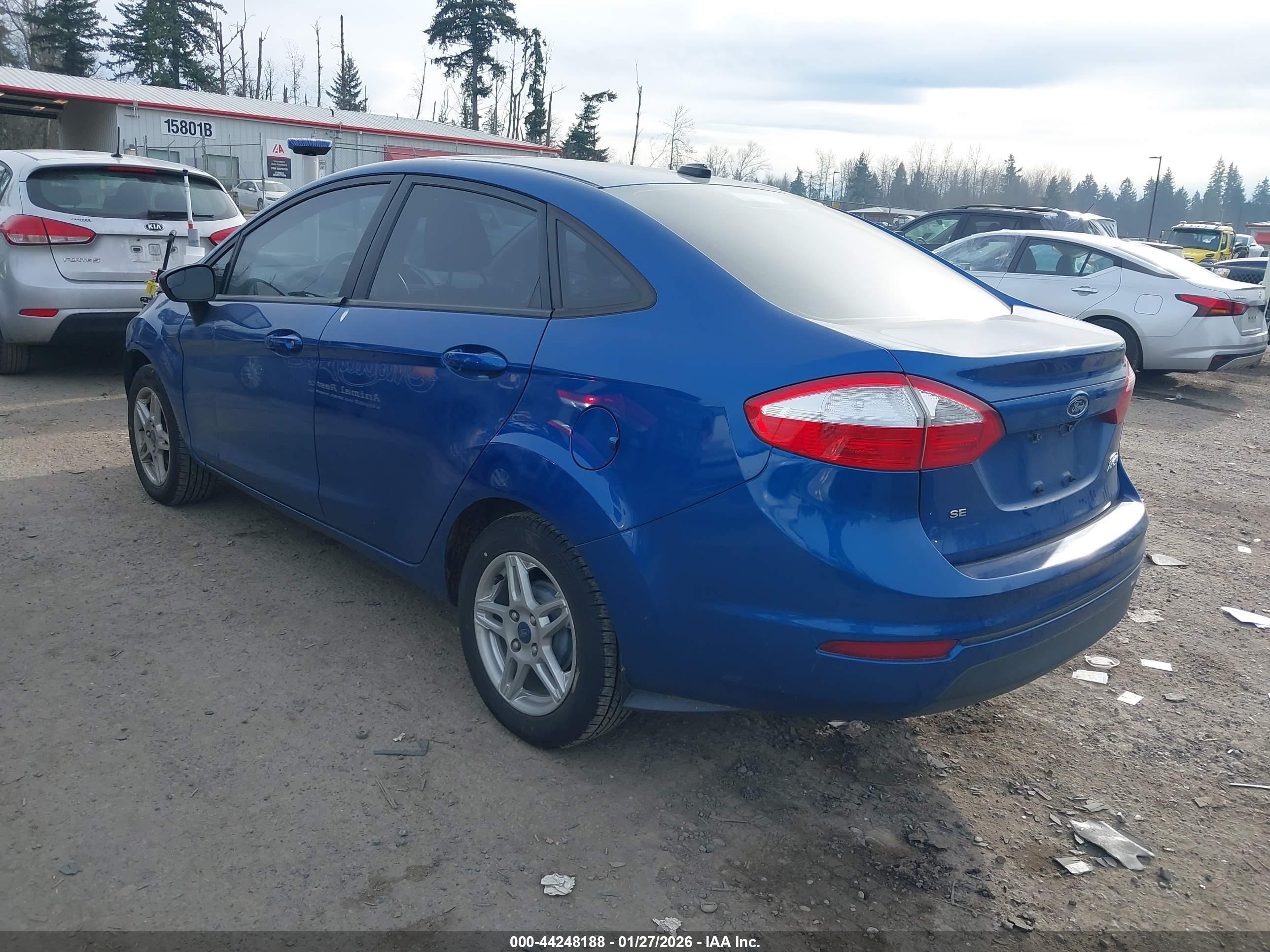 FORD FIESTA image 3