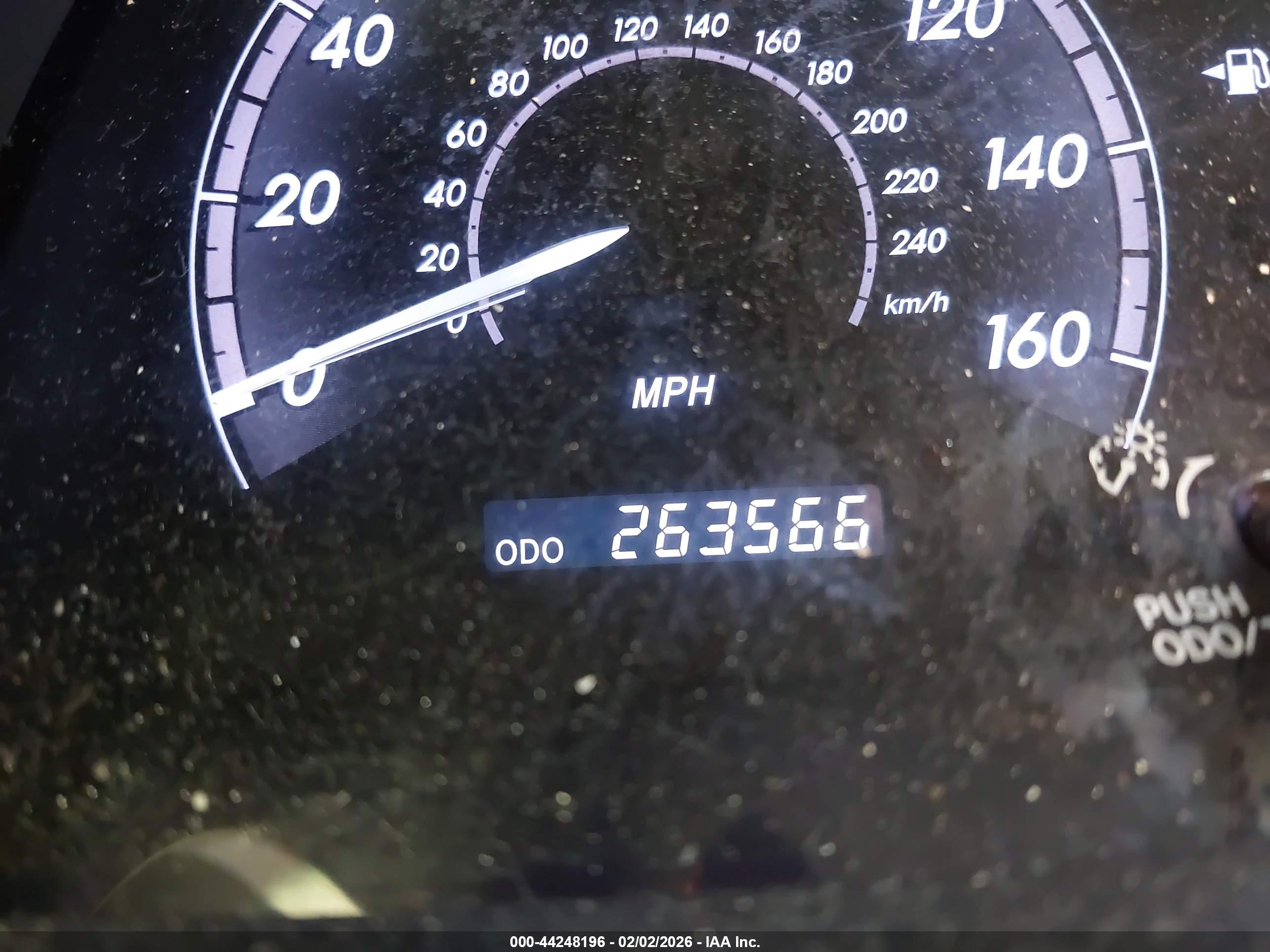 TOYOTA AVALON image 7