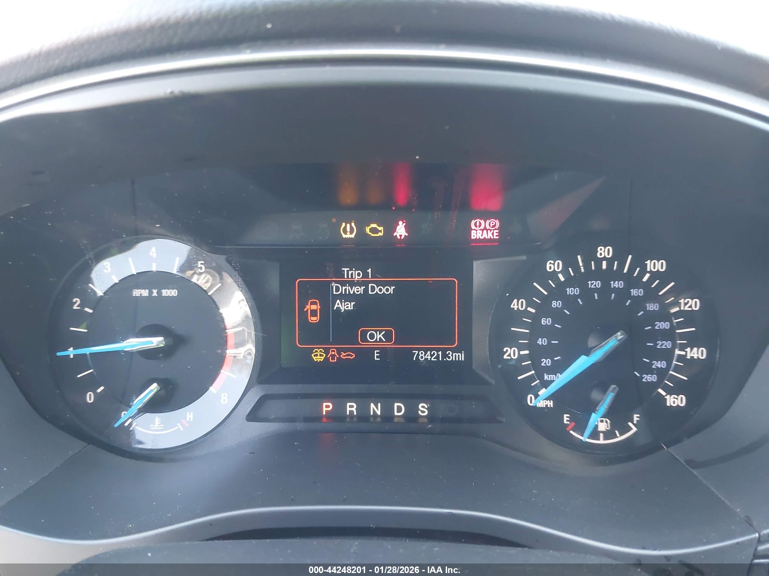 FORD FUSION image 7