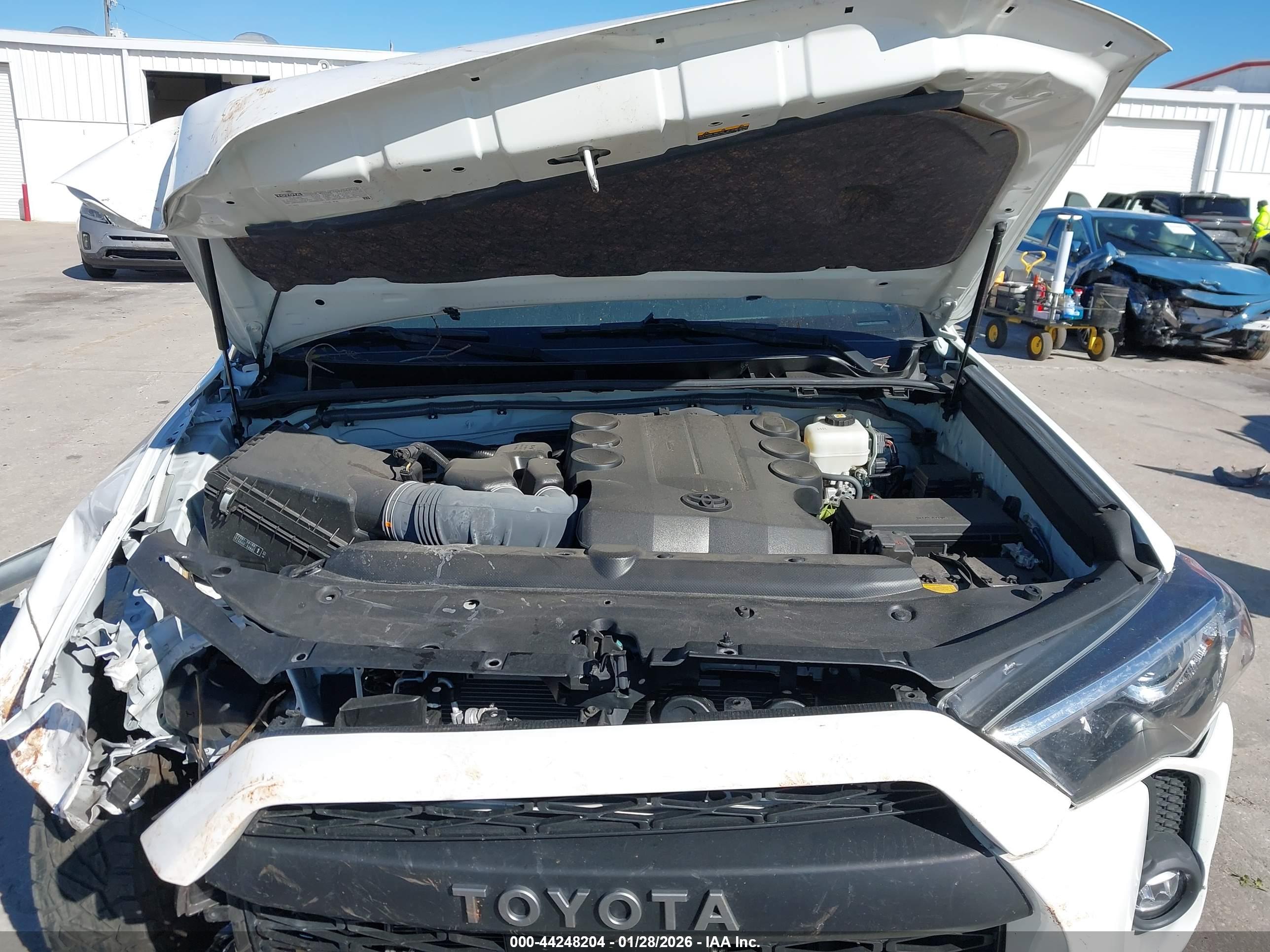 TOYOTA 4RUNNER image 10