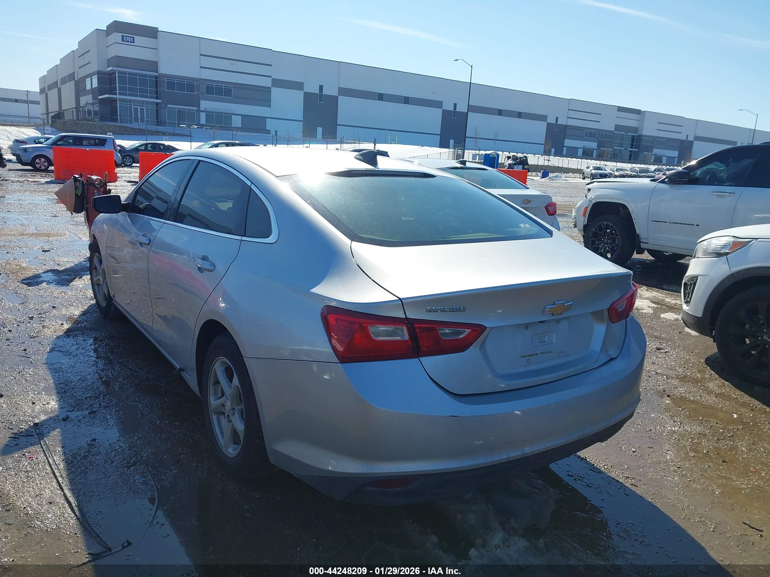 CHEVROLET MALIBU image 3