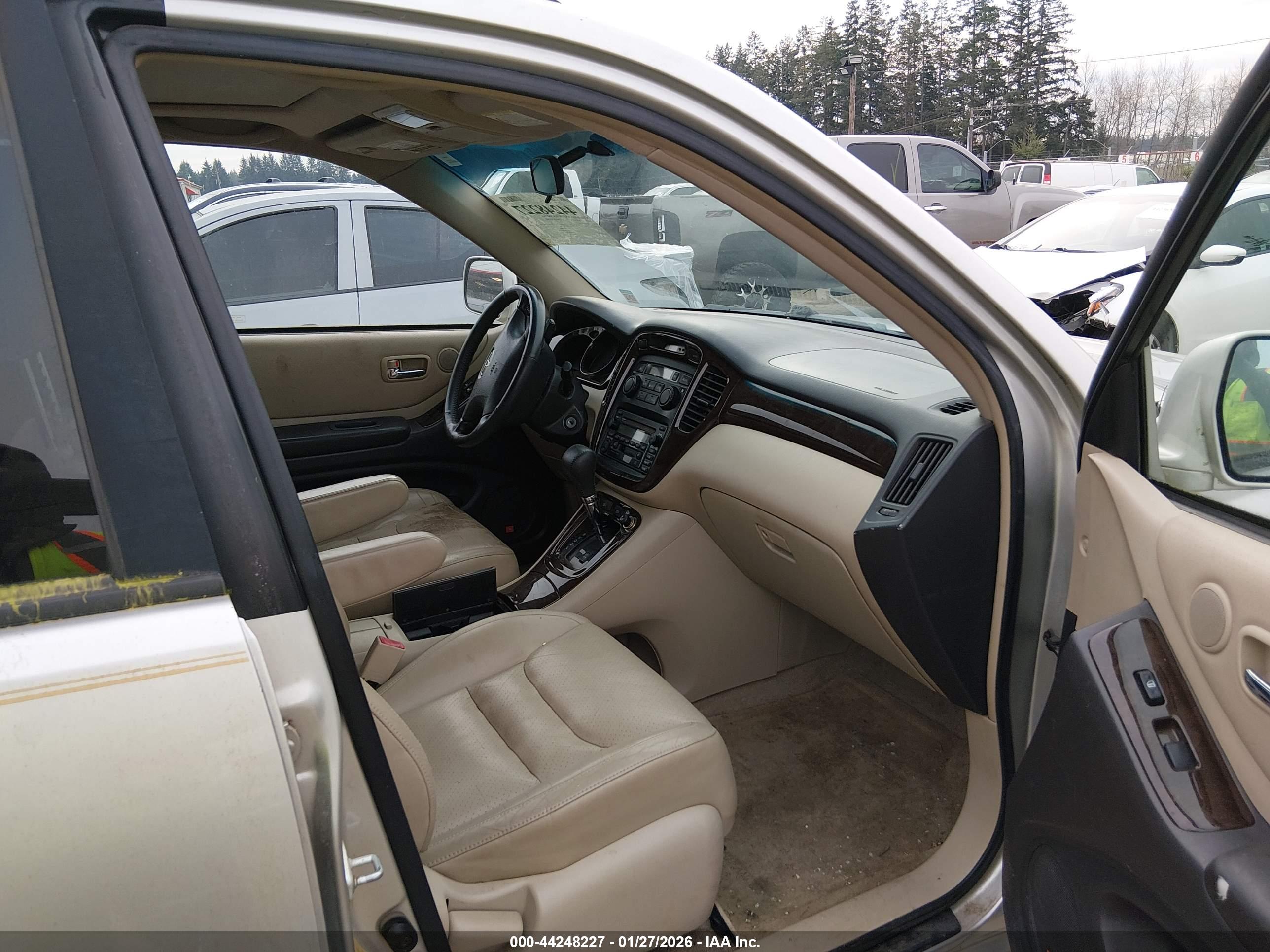 TOYOTA HIGHLANDER image 5