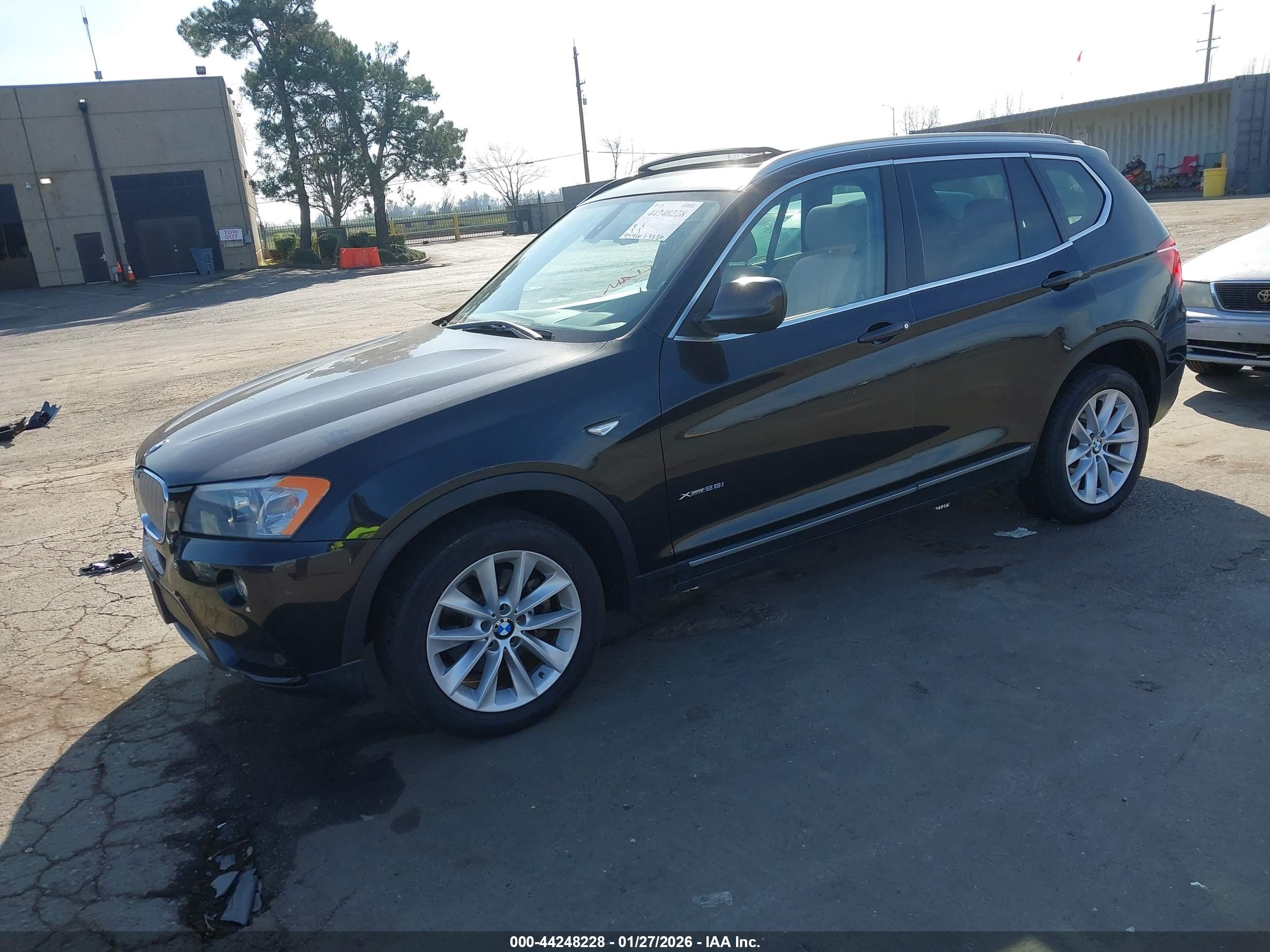 BMW X3 image 2