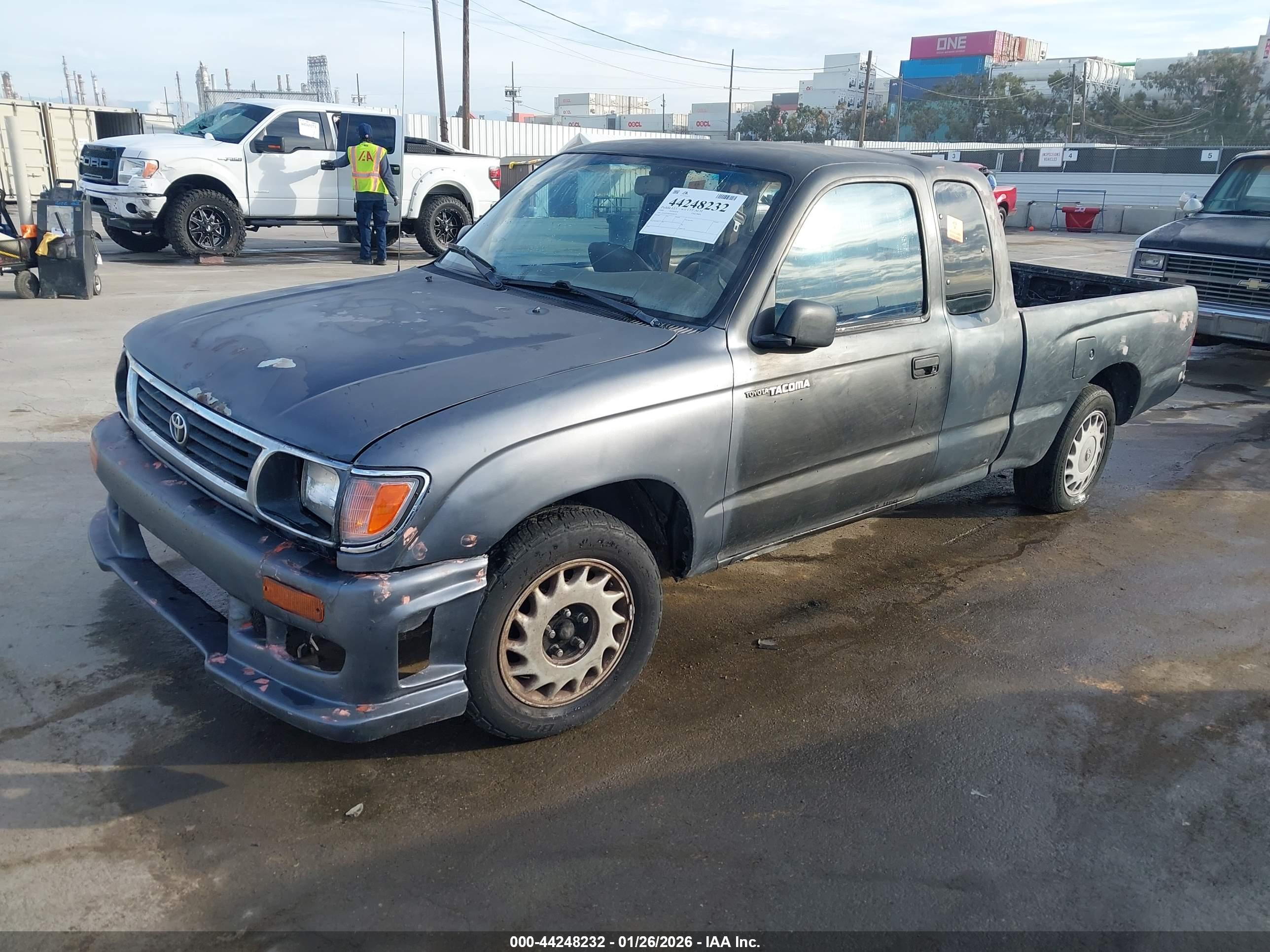TOYOTA TACOMA image 2
