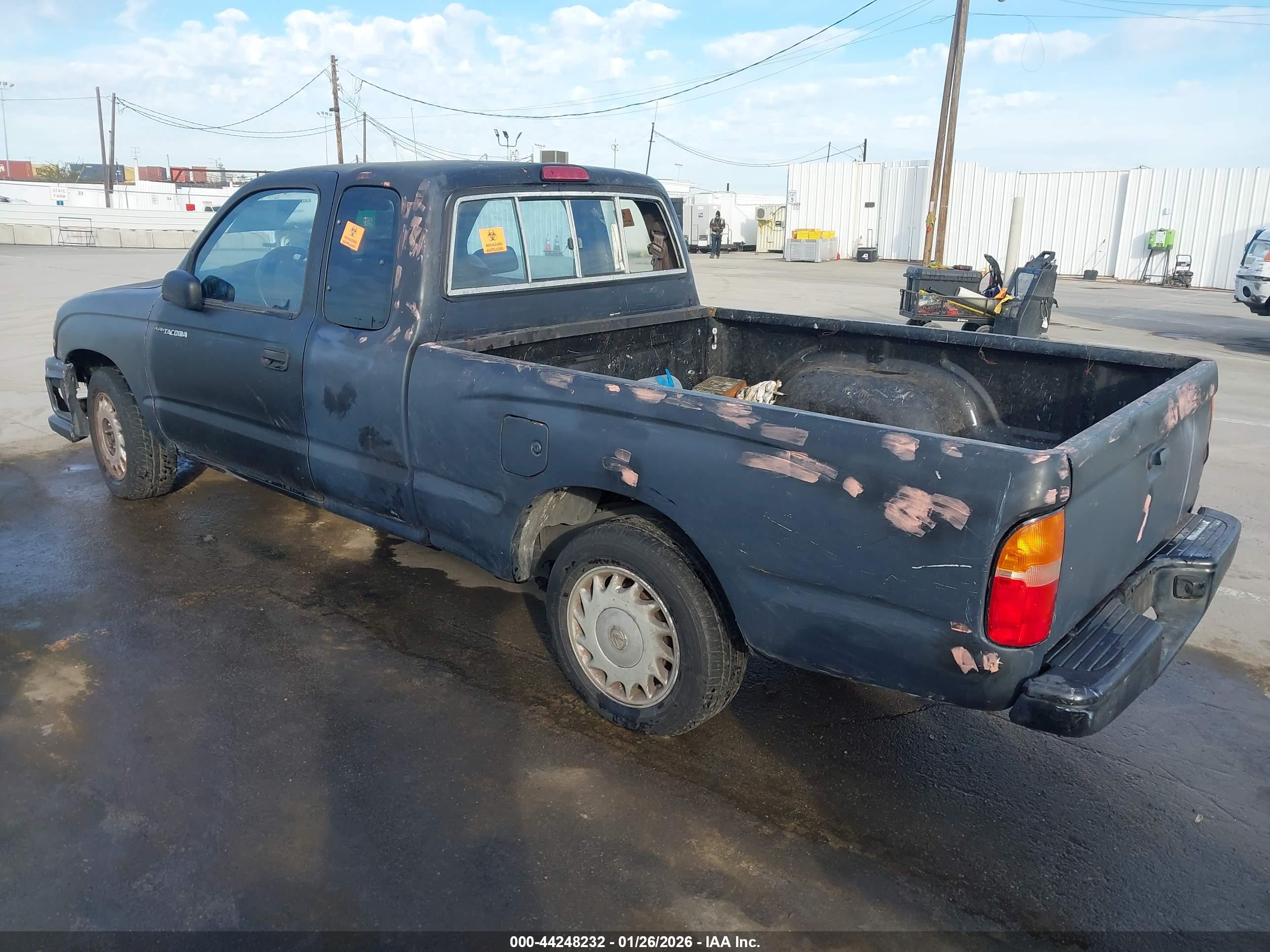 TOYOTA TACOMA image 3