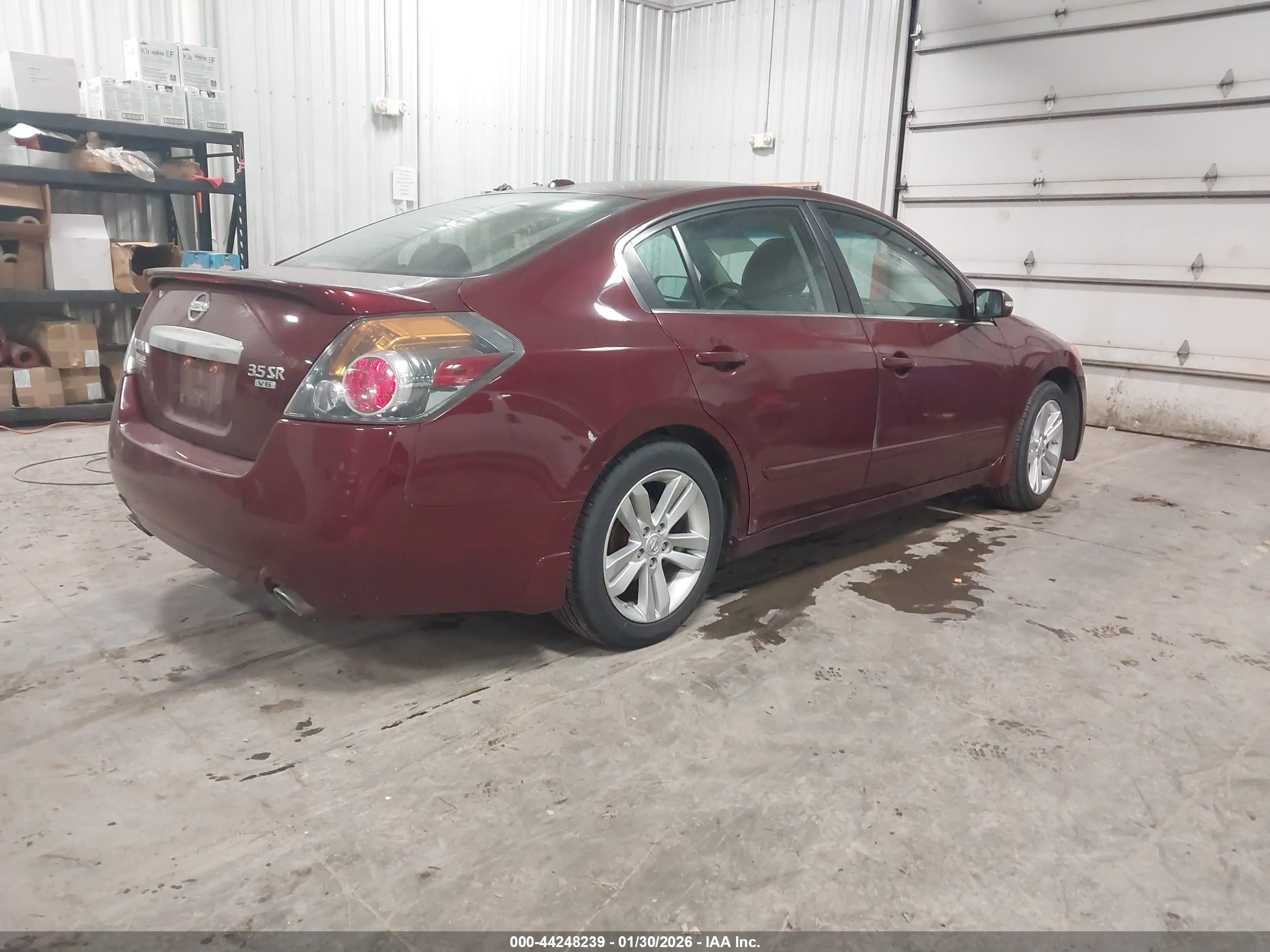 NISSAN ALTIMA image 4