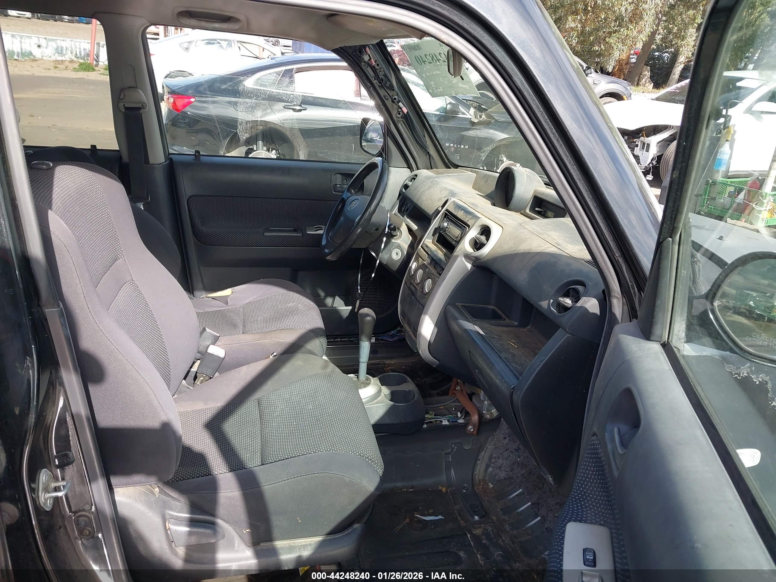 SCION XB image 5