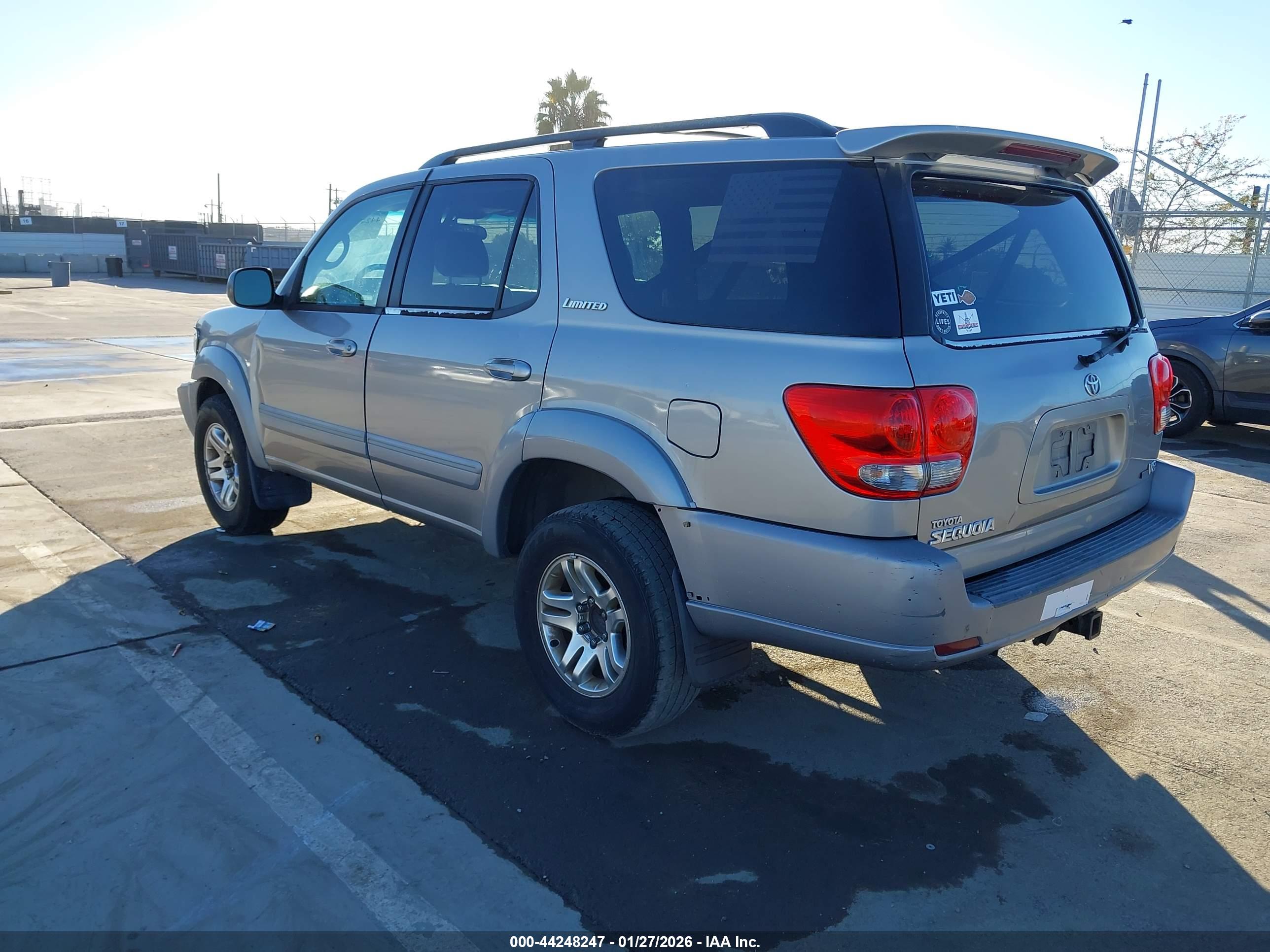 TOYOTA SEQUOIA image 3
