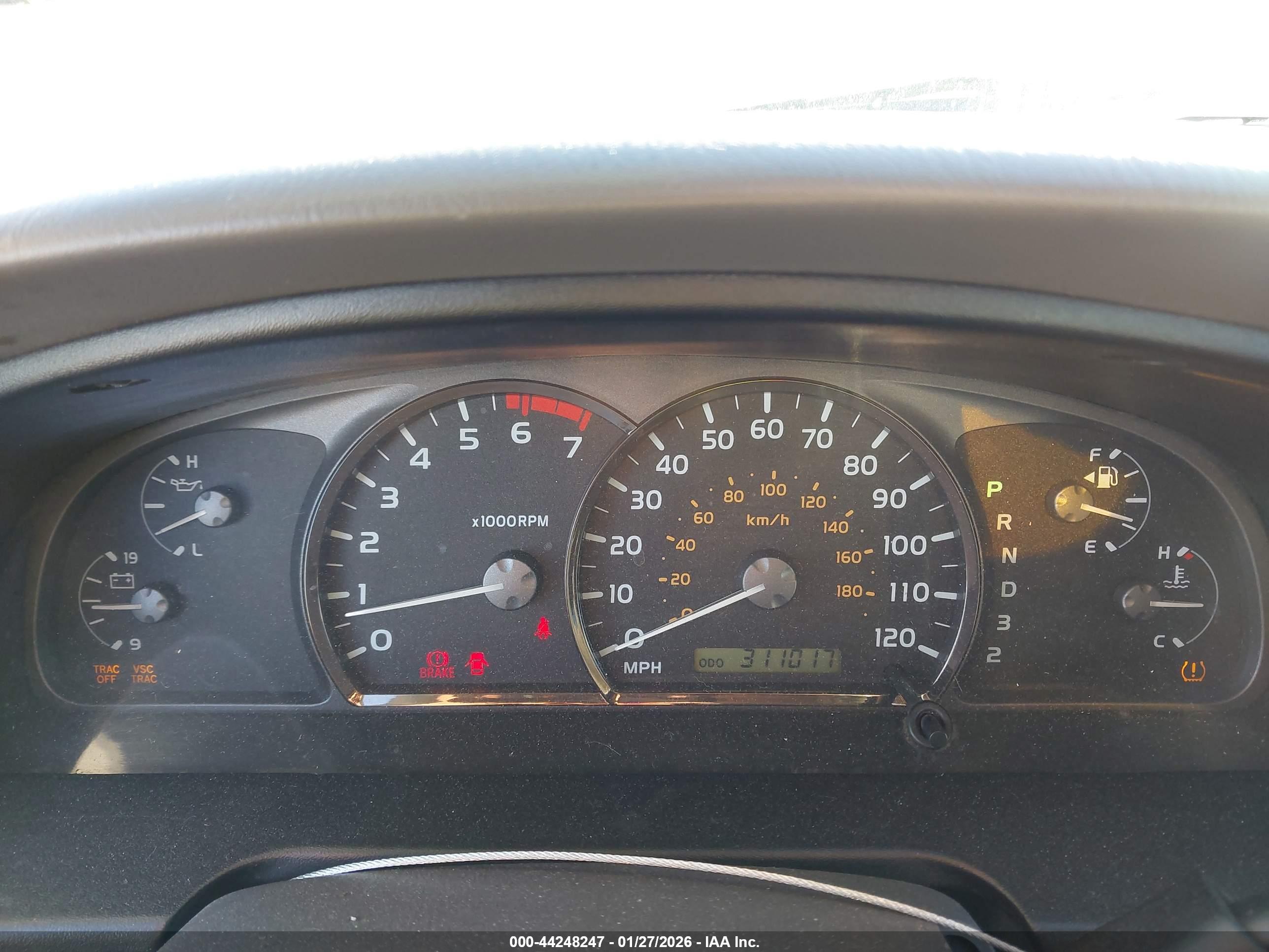 TOYOTA SEQUOIA image 7