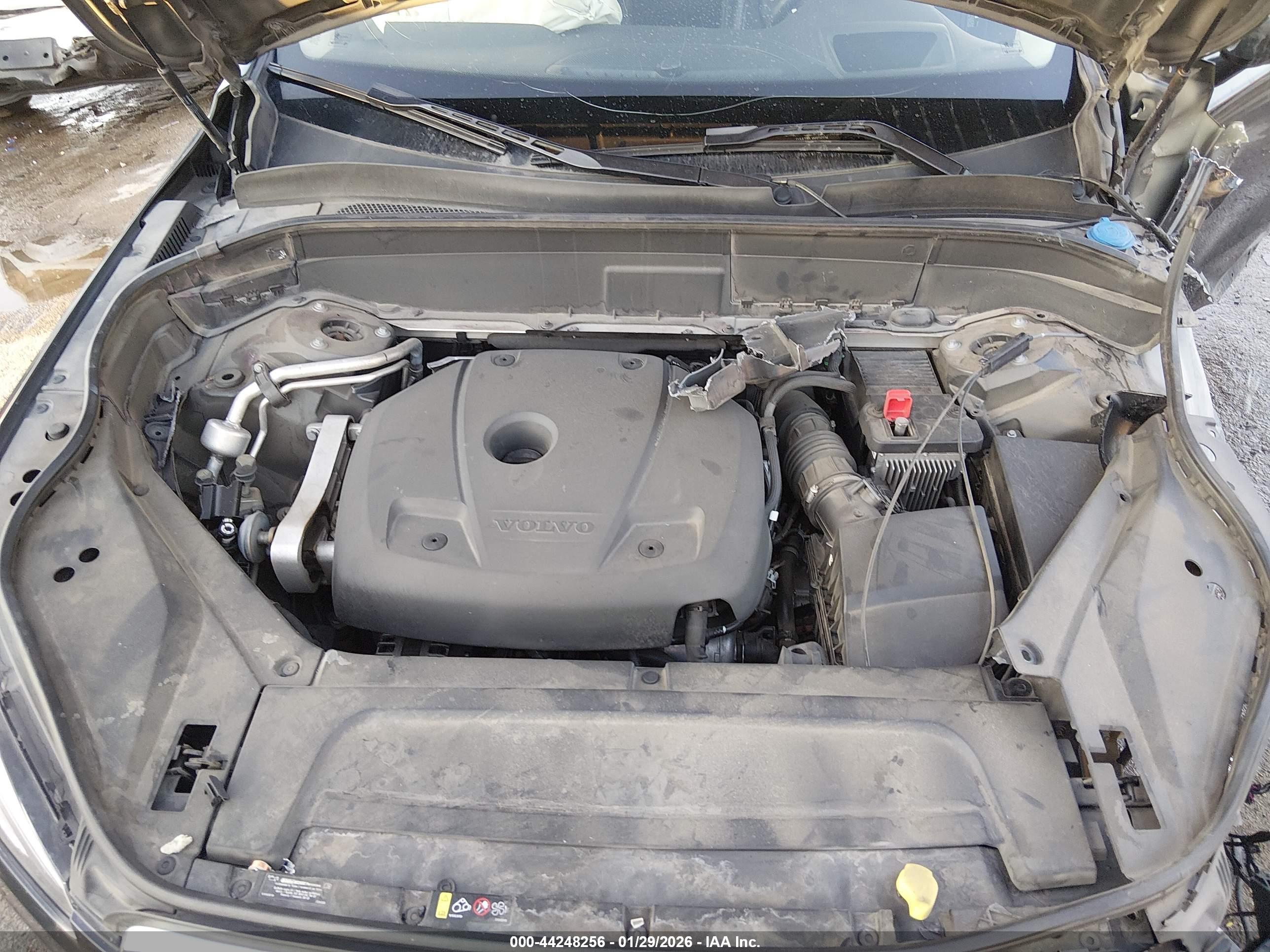 VOLVO XC90 image 10
