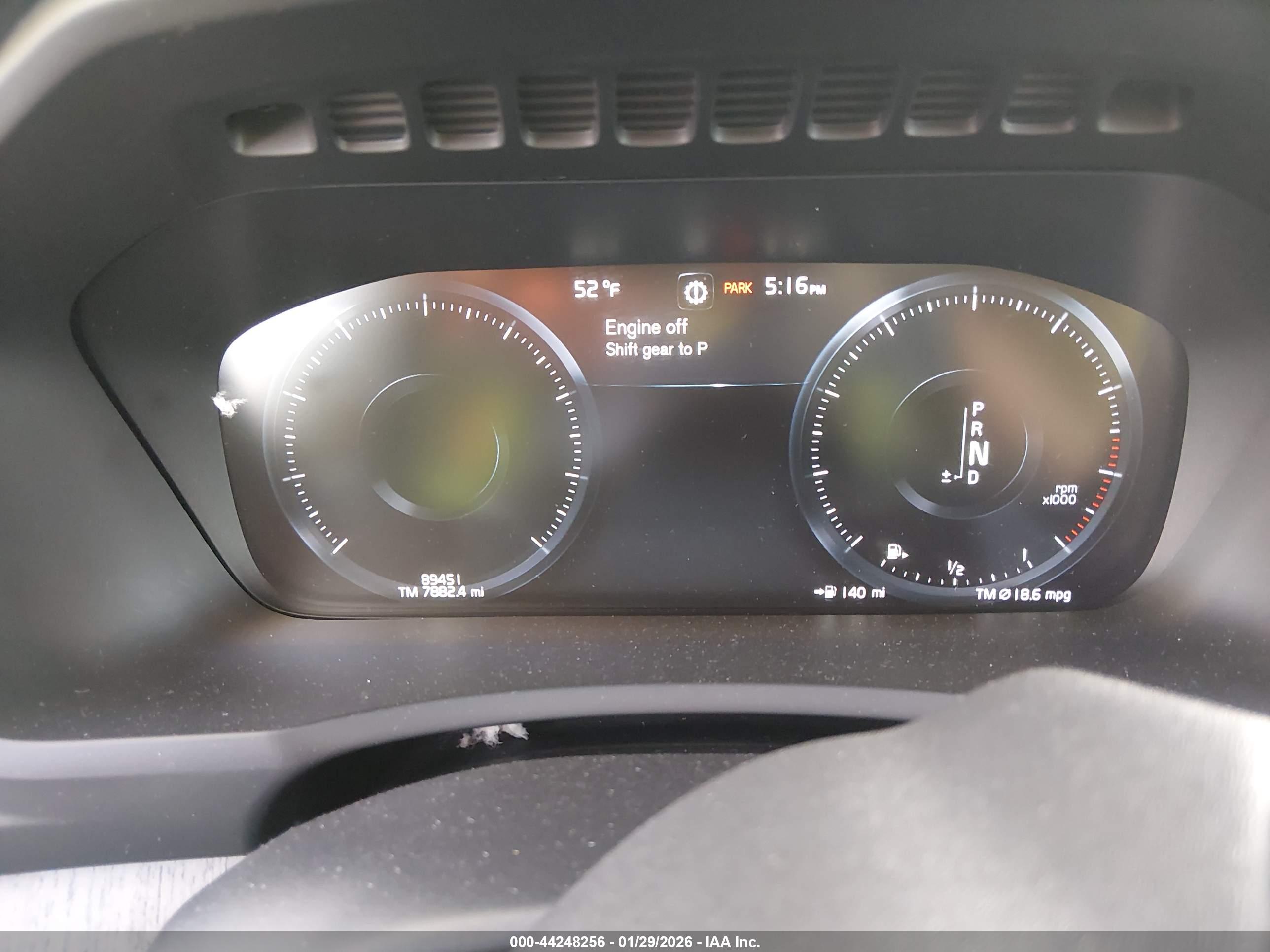 VOLVO XC90 image 7
