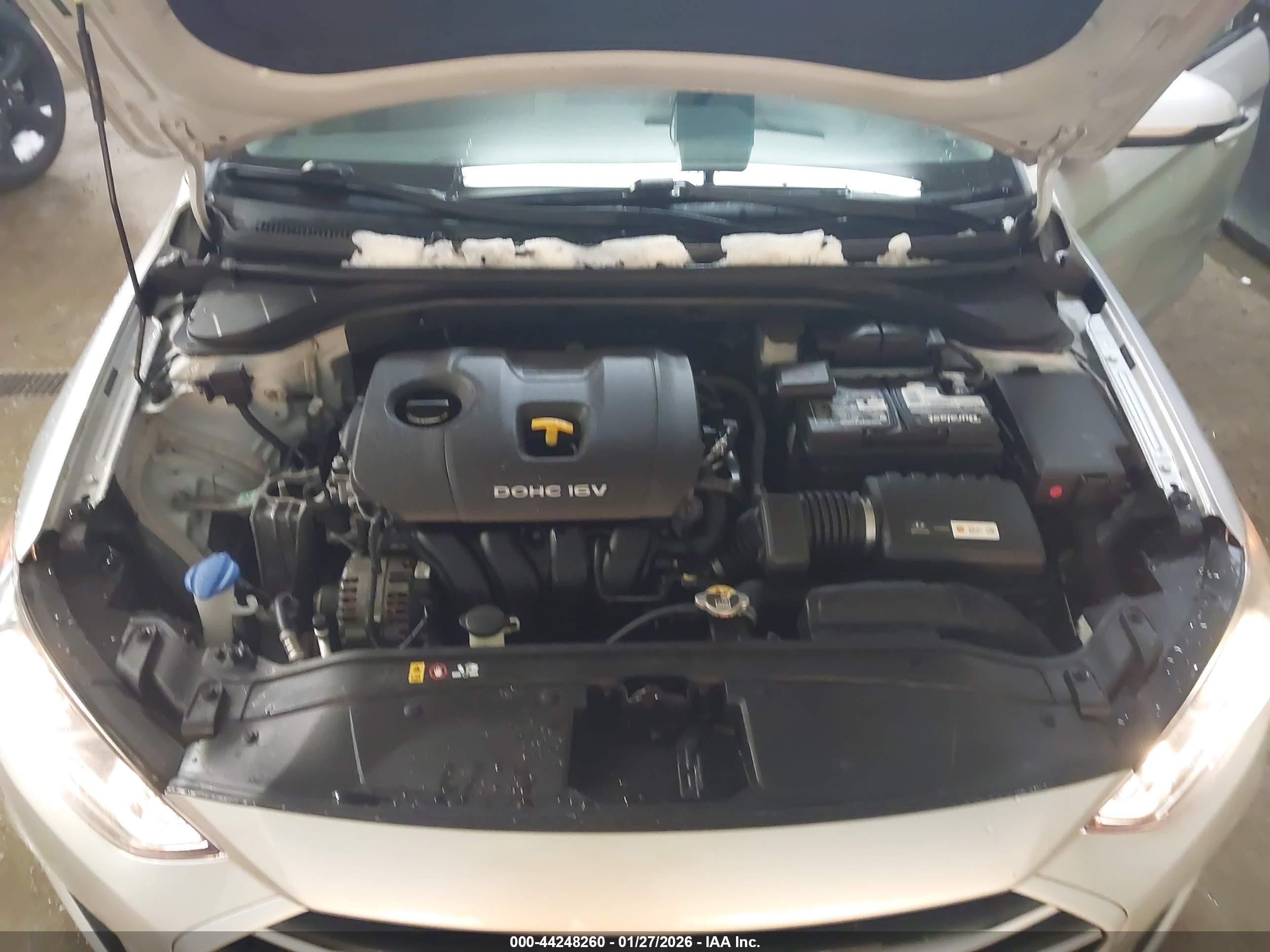 HYUNDAI ELANTRA image 10