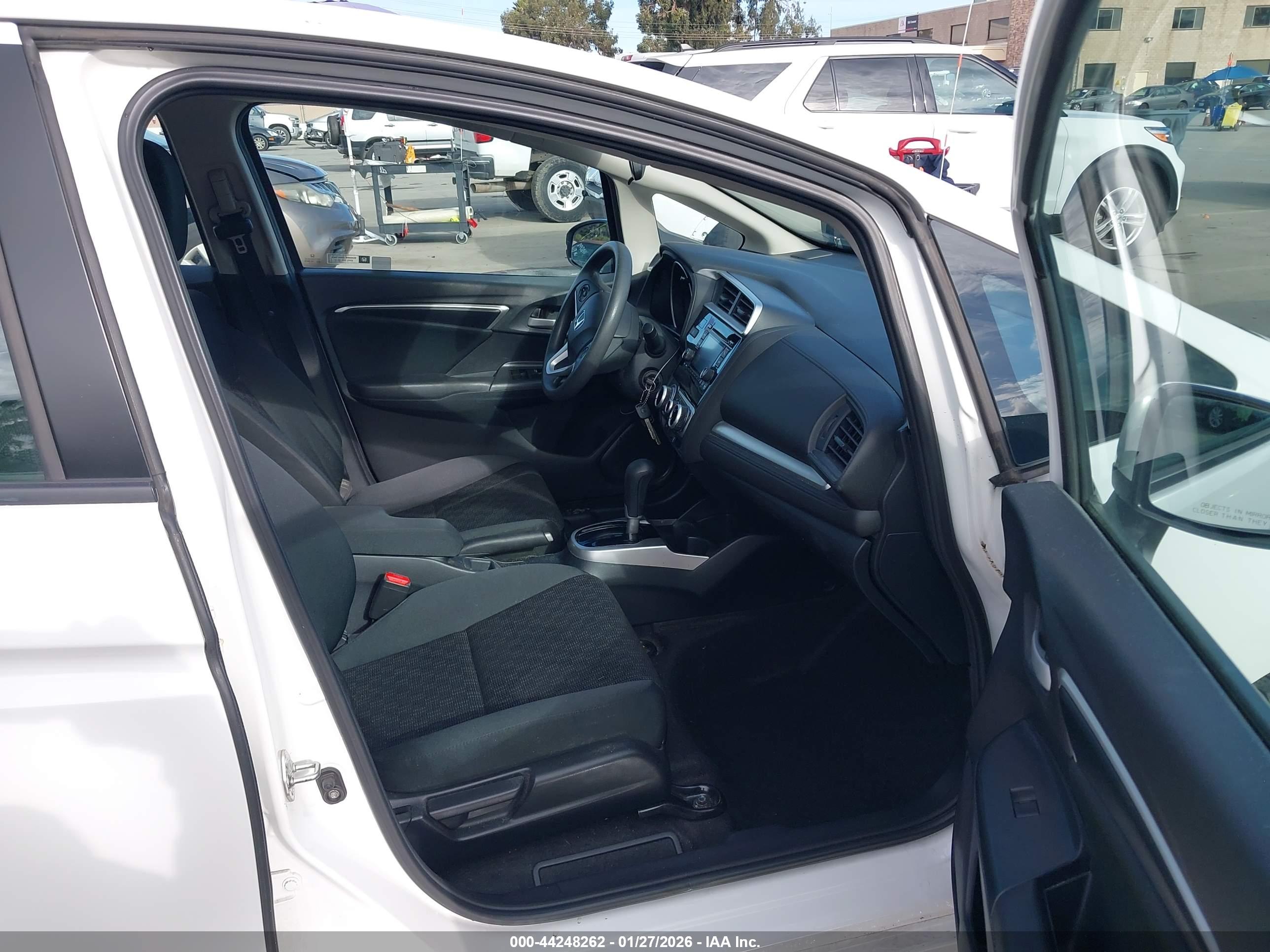 HONDA FIT image 5