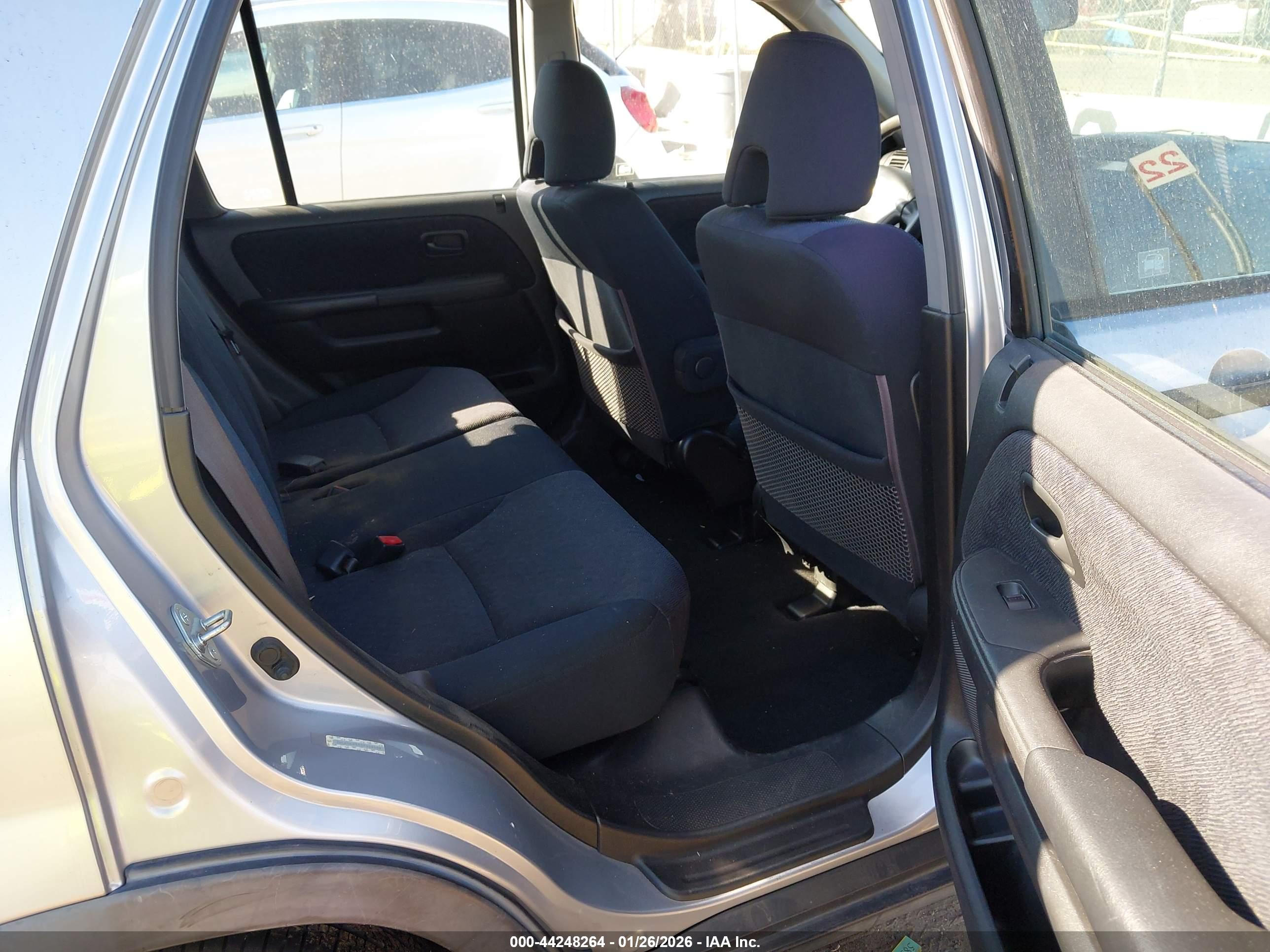 HONDA CR-V image 8