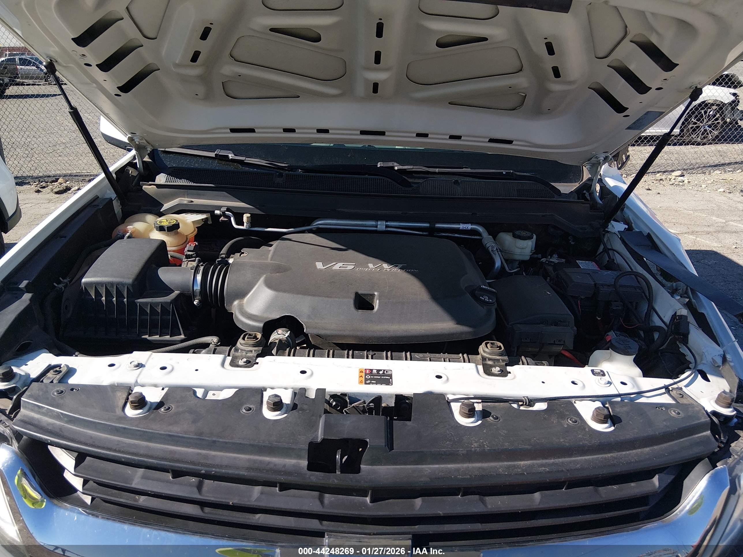 CHEVROLET COLORADO image 10