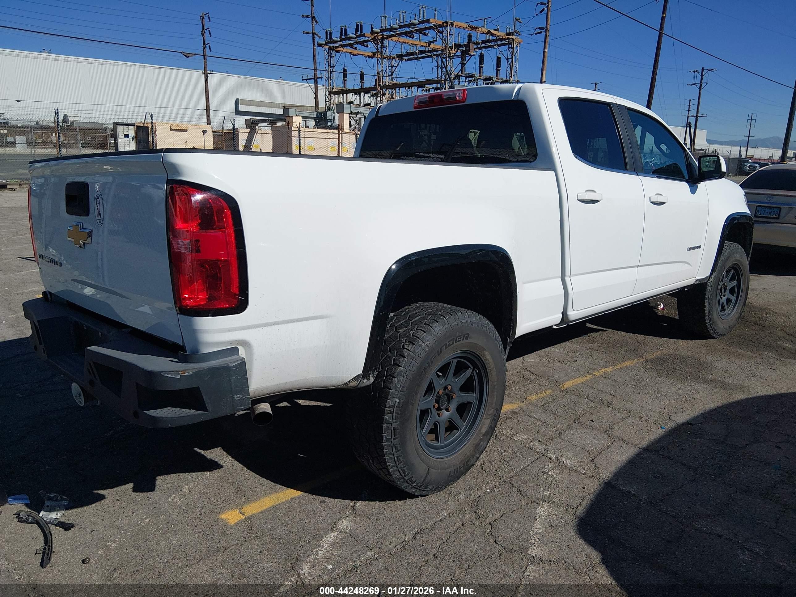 CHEVROLET COLORADO image 4