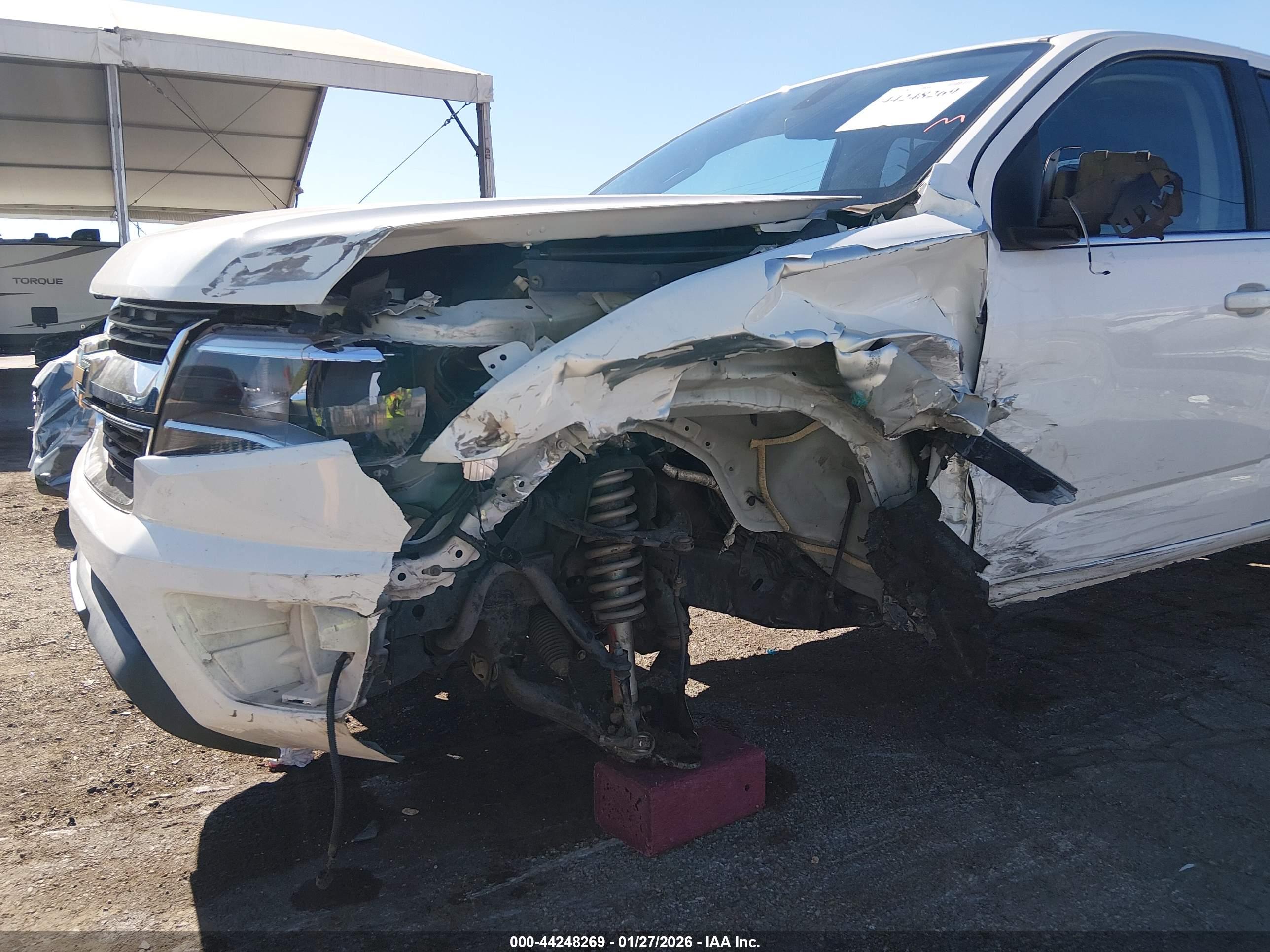 CHEVROLET COLORADO image 6