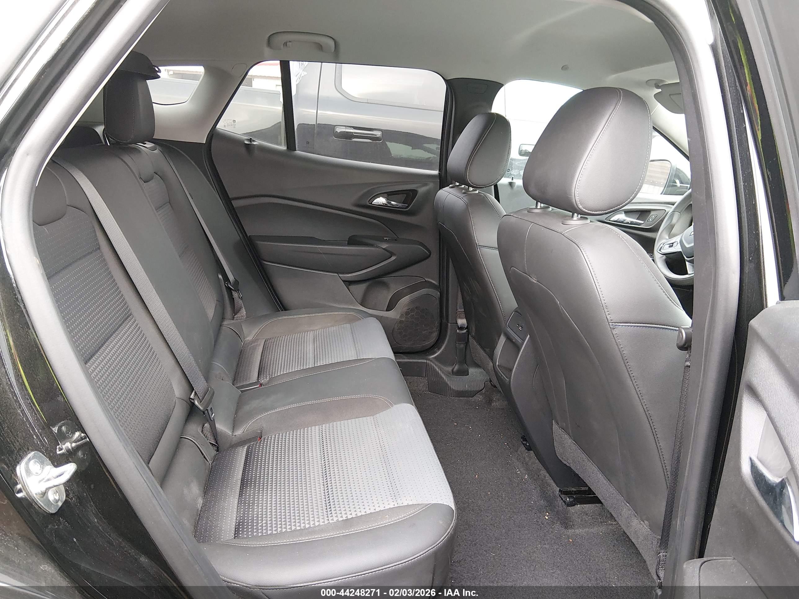 CHEVROLET TRAX image 8
