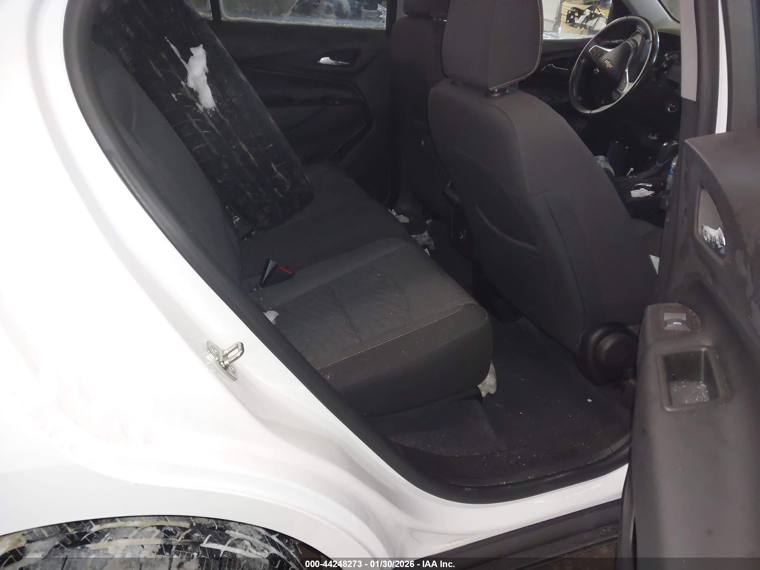CHEVROLET EQUINOX image 8