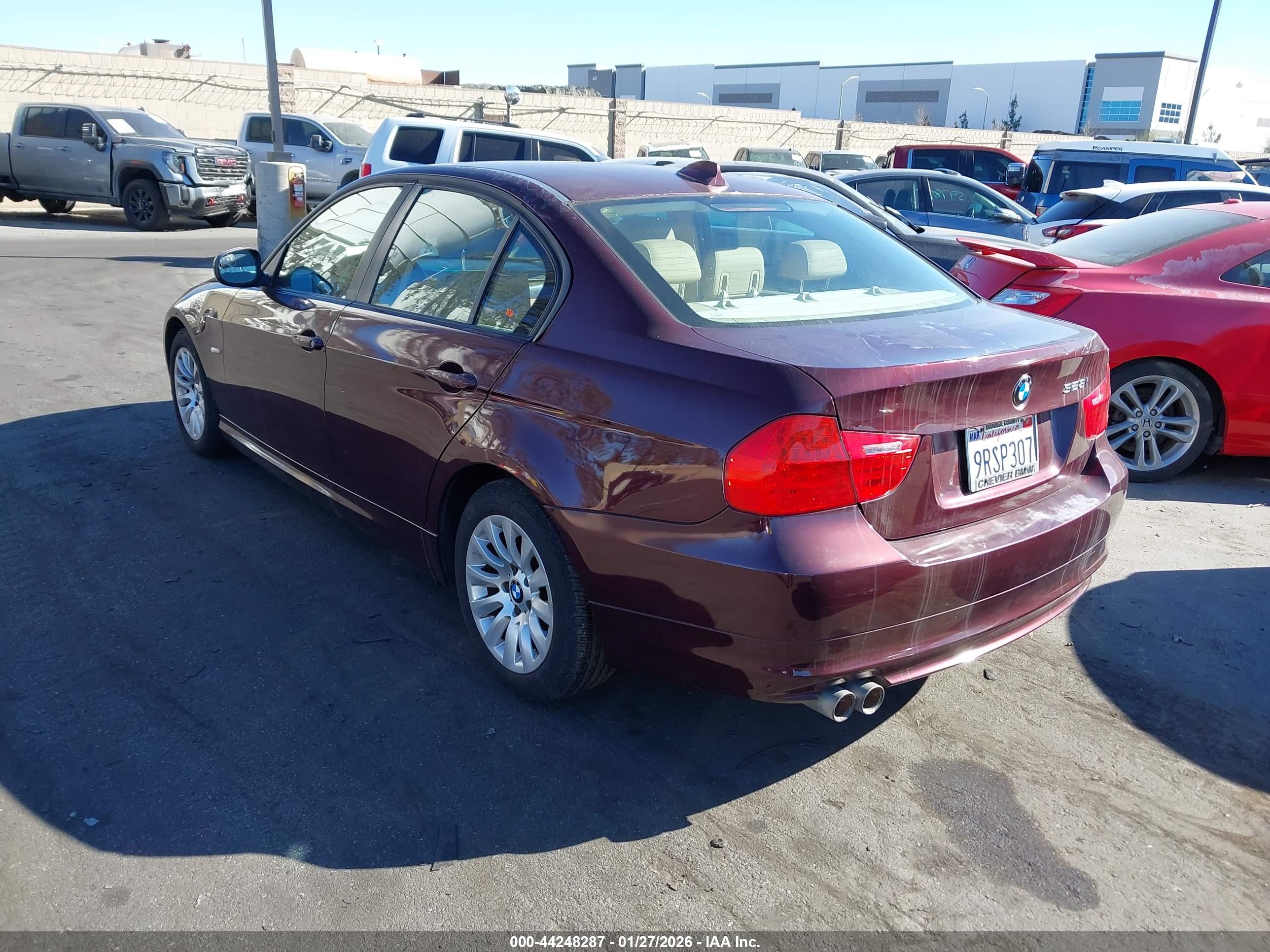 BMW 328I image 3