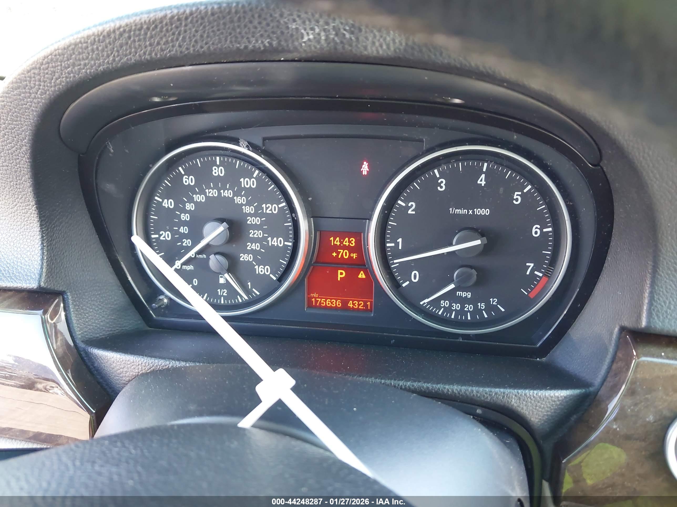 BMW 328I image 7