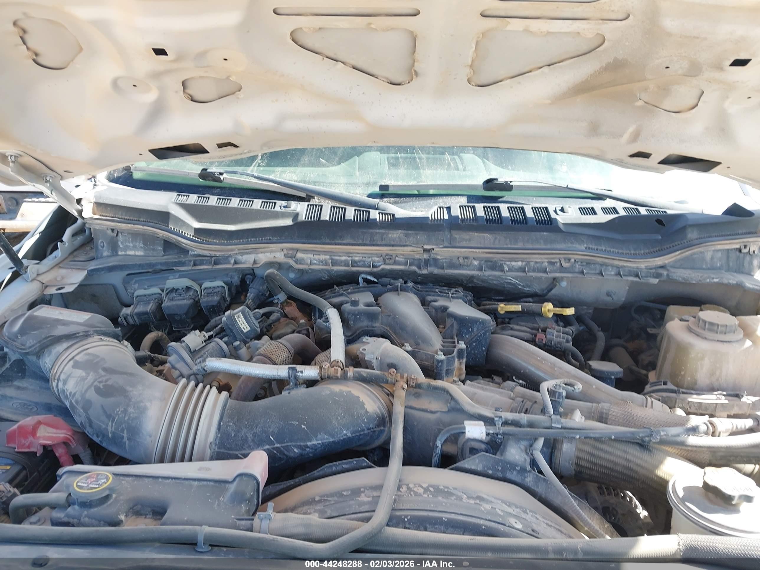 FORD F-550 image 10