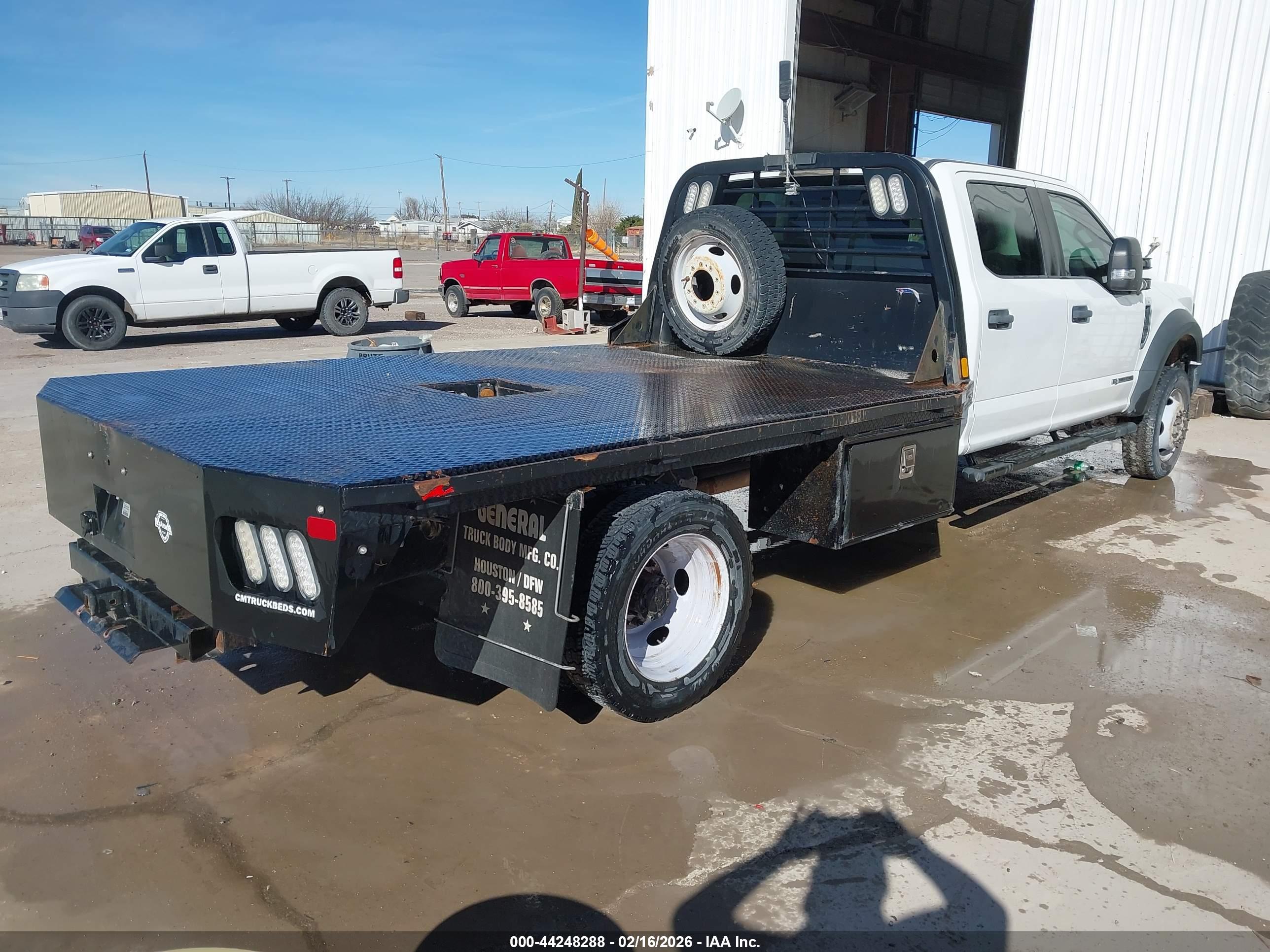 FORD F-550 image 4
