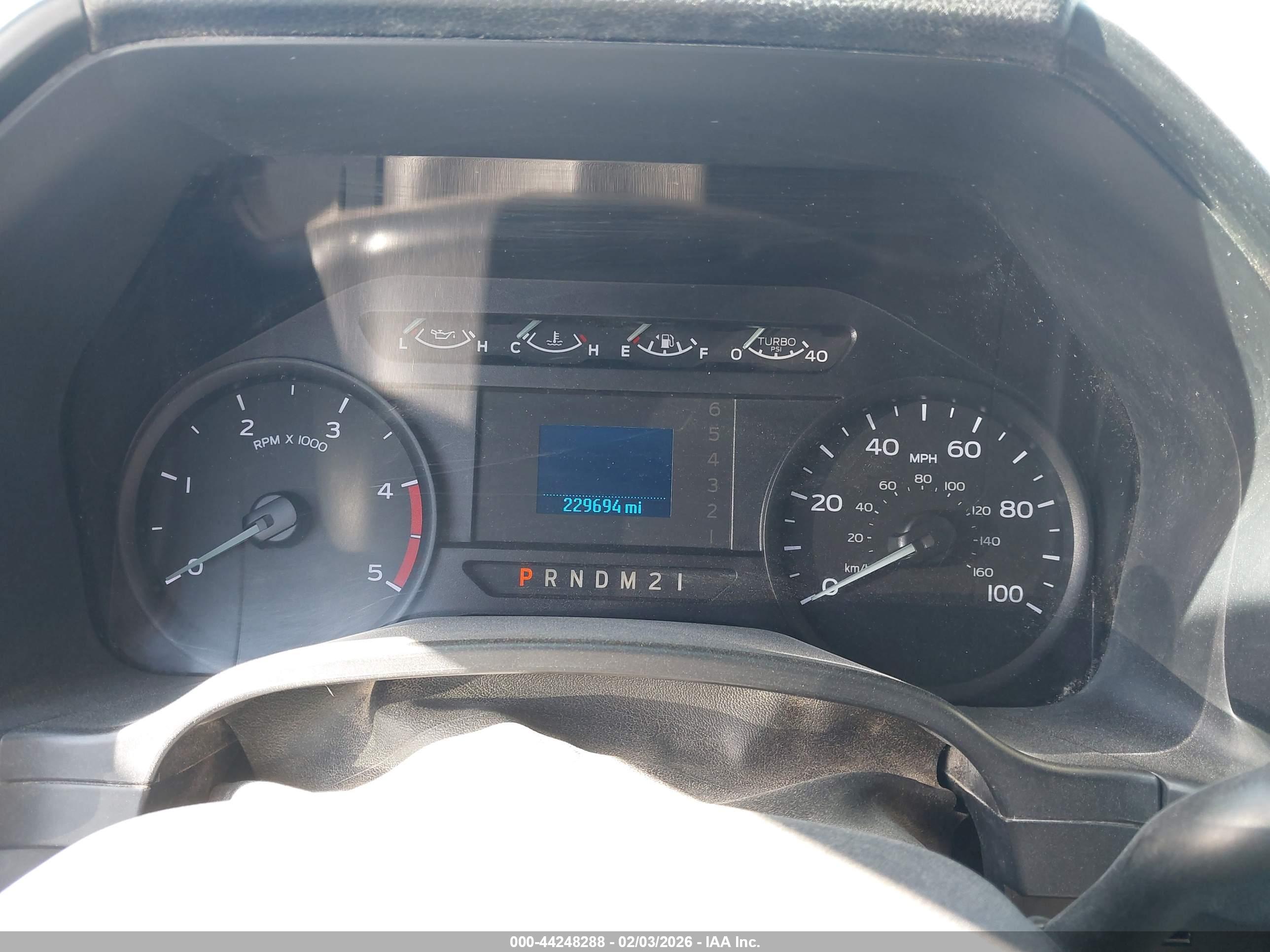 FORD F-550 image 6