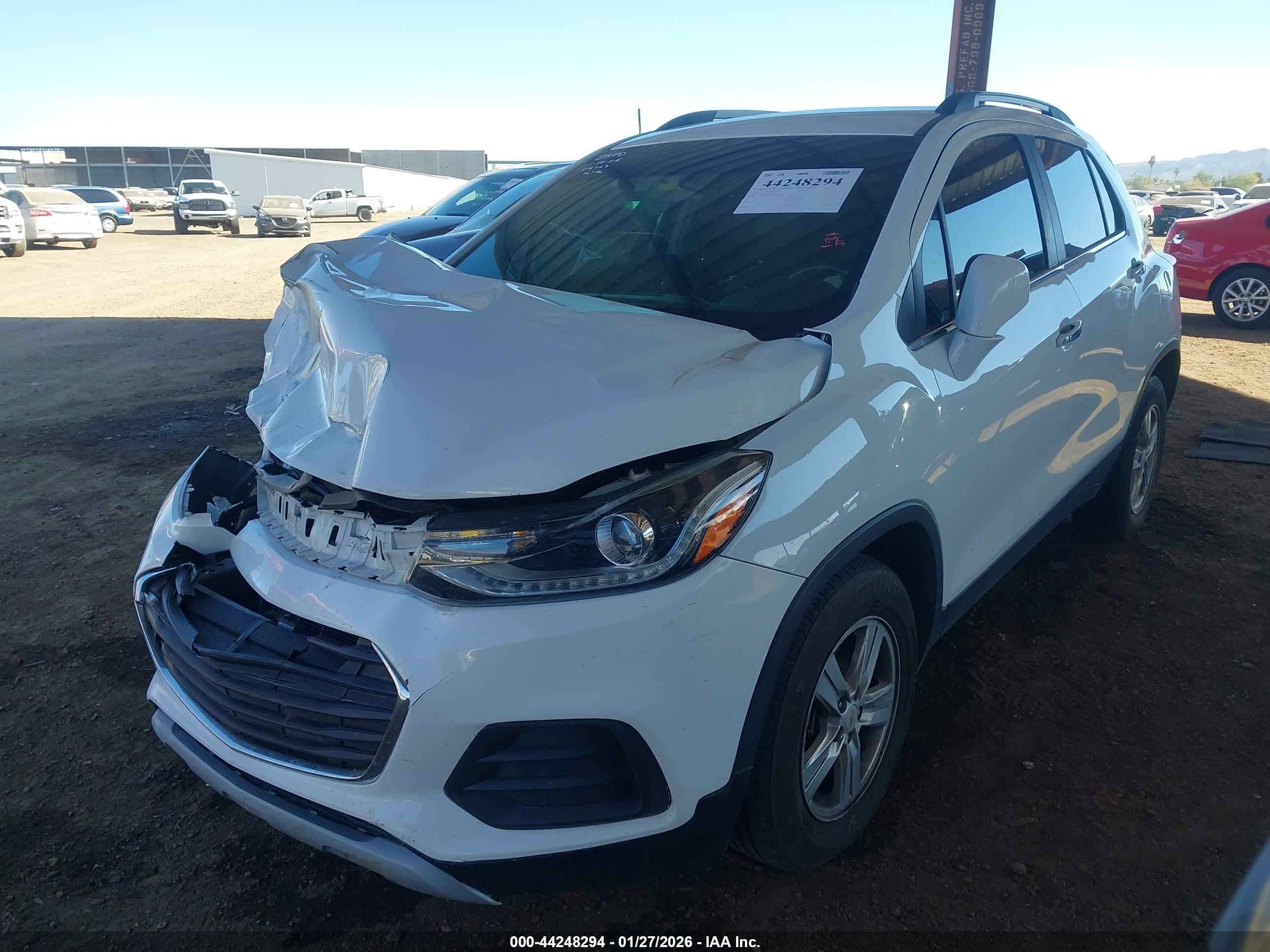 CHEVROLET TRAX image 2