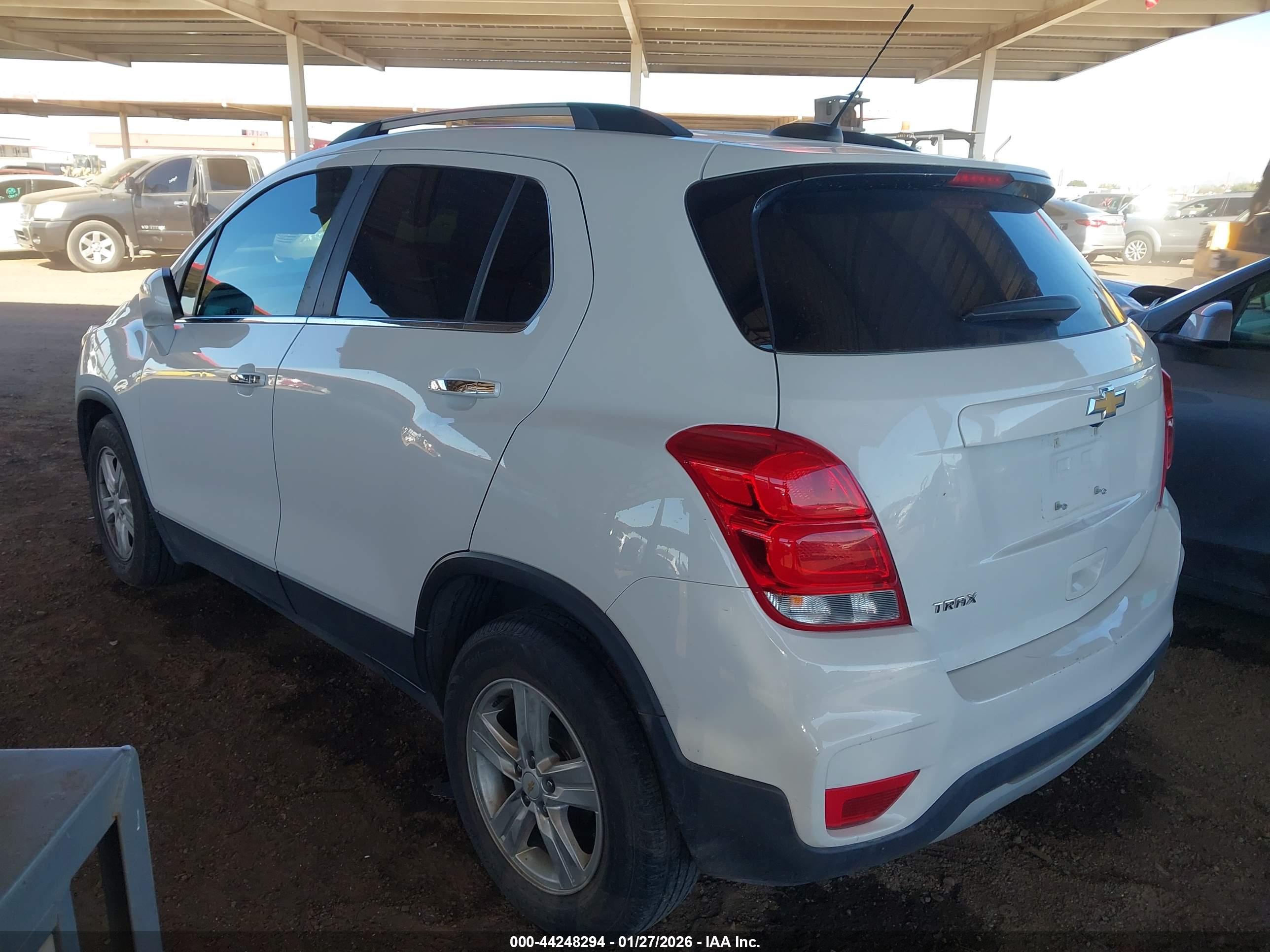 CHEVROLET TRAX image 3