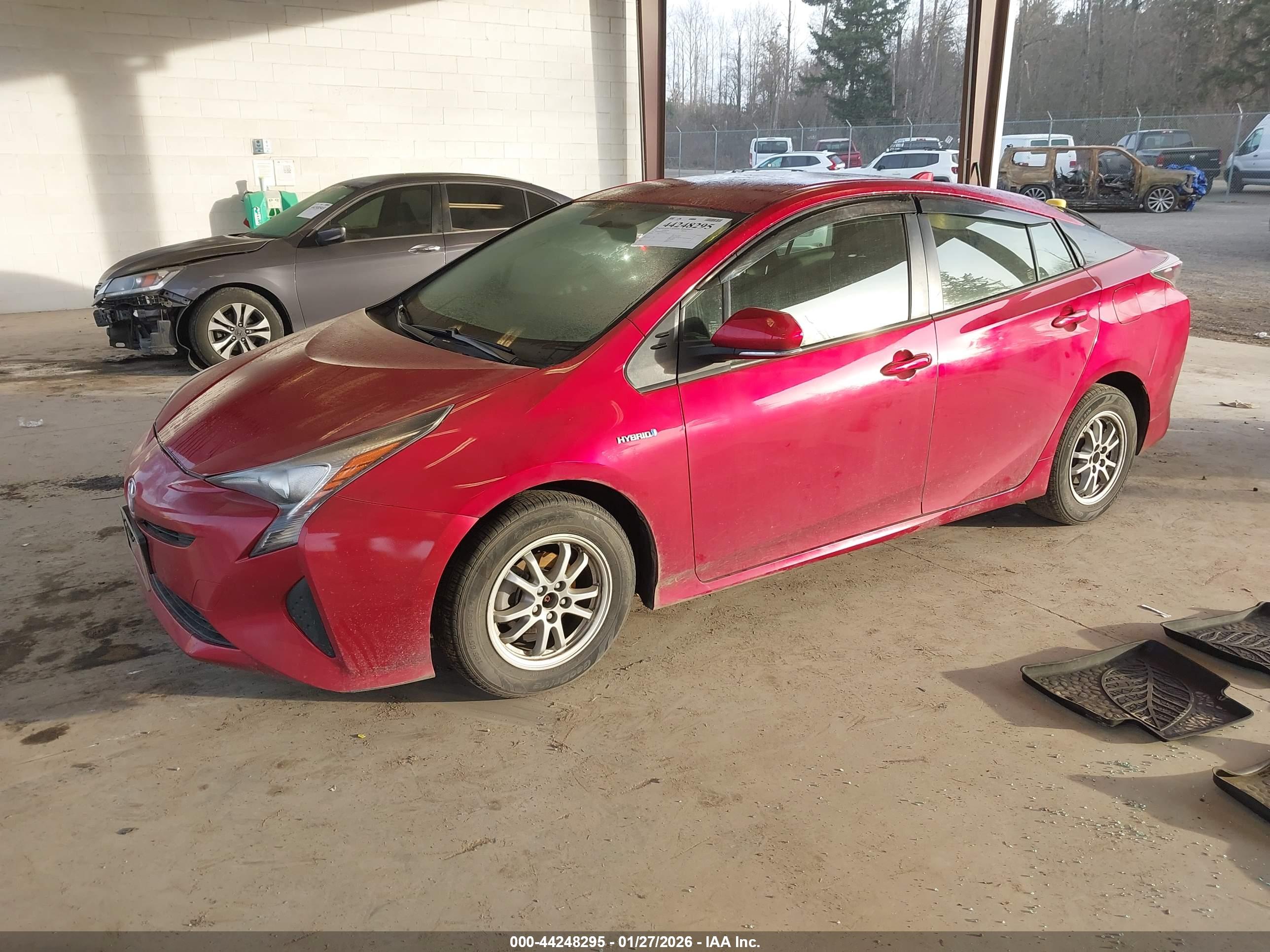 TOYOTA PRIUS image 2
