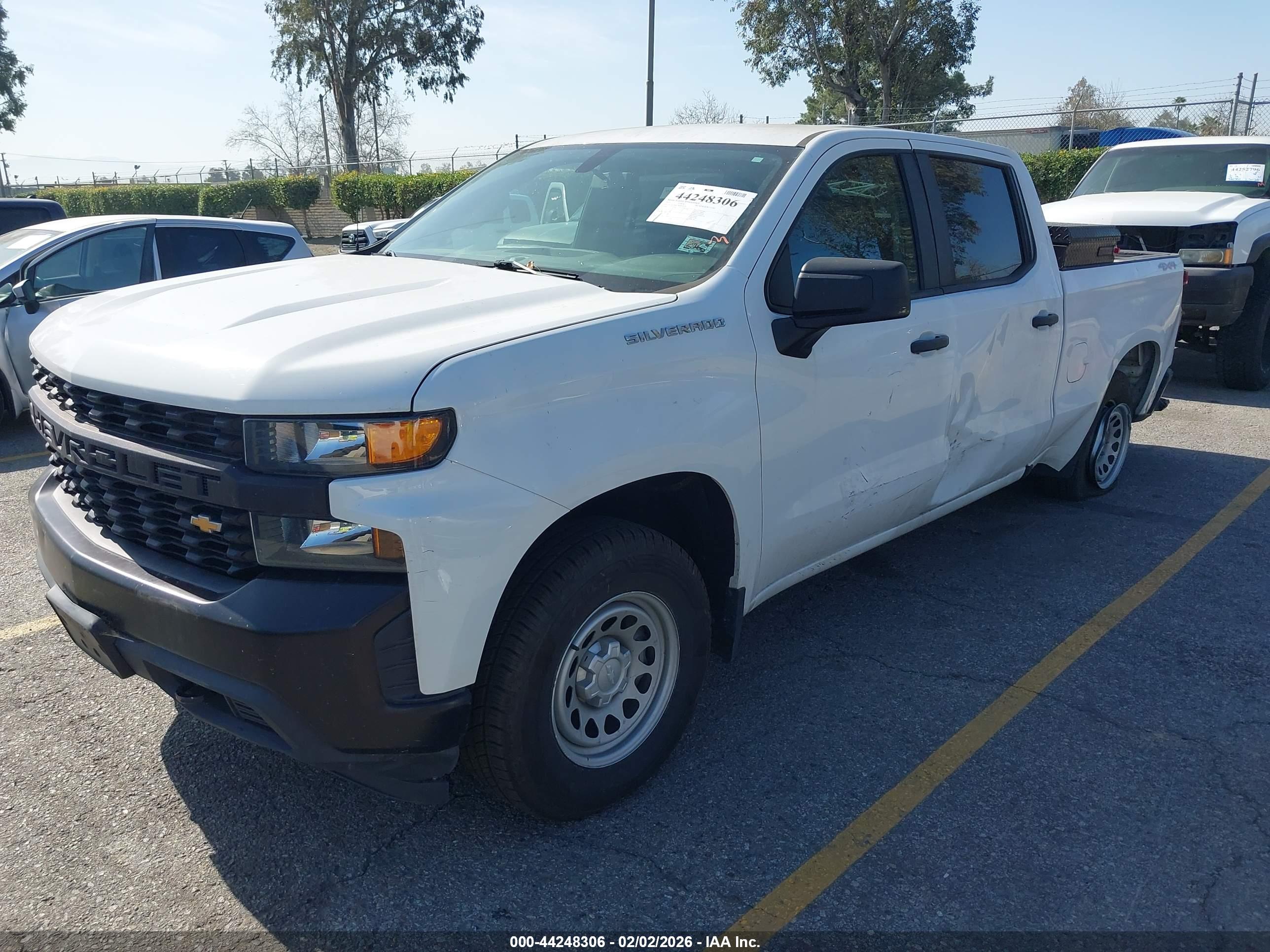 CHEVROLET SILVERADO image 2