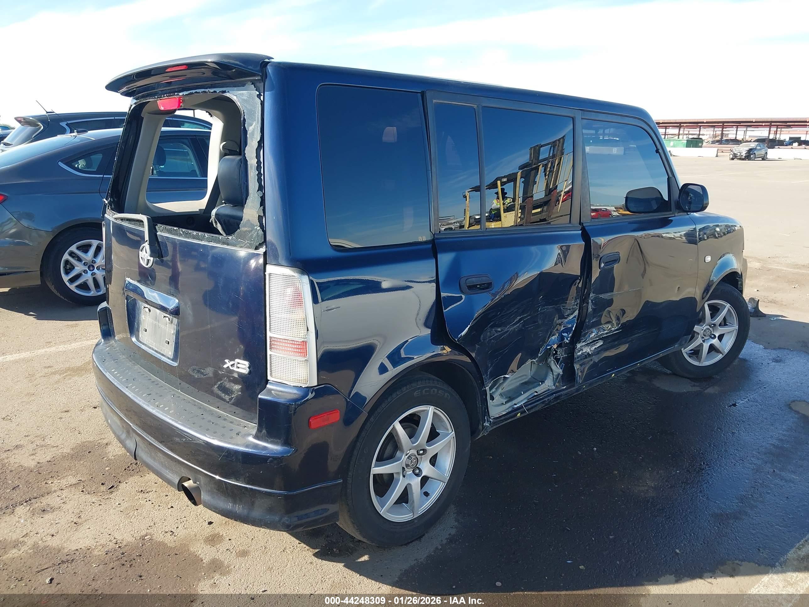 SCION XB image 4