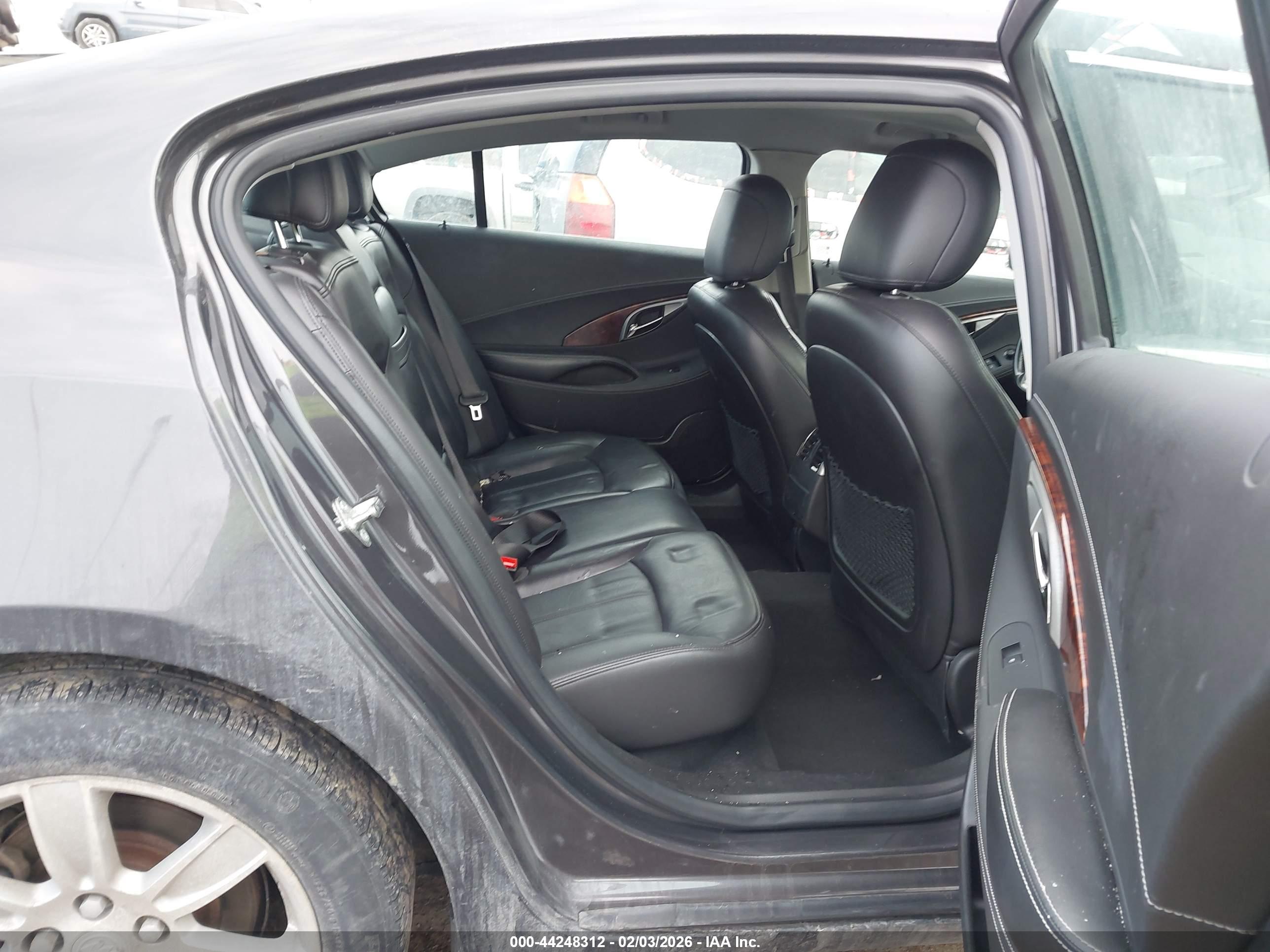 BUICK LACROSSE image 8