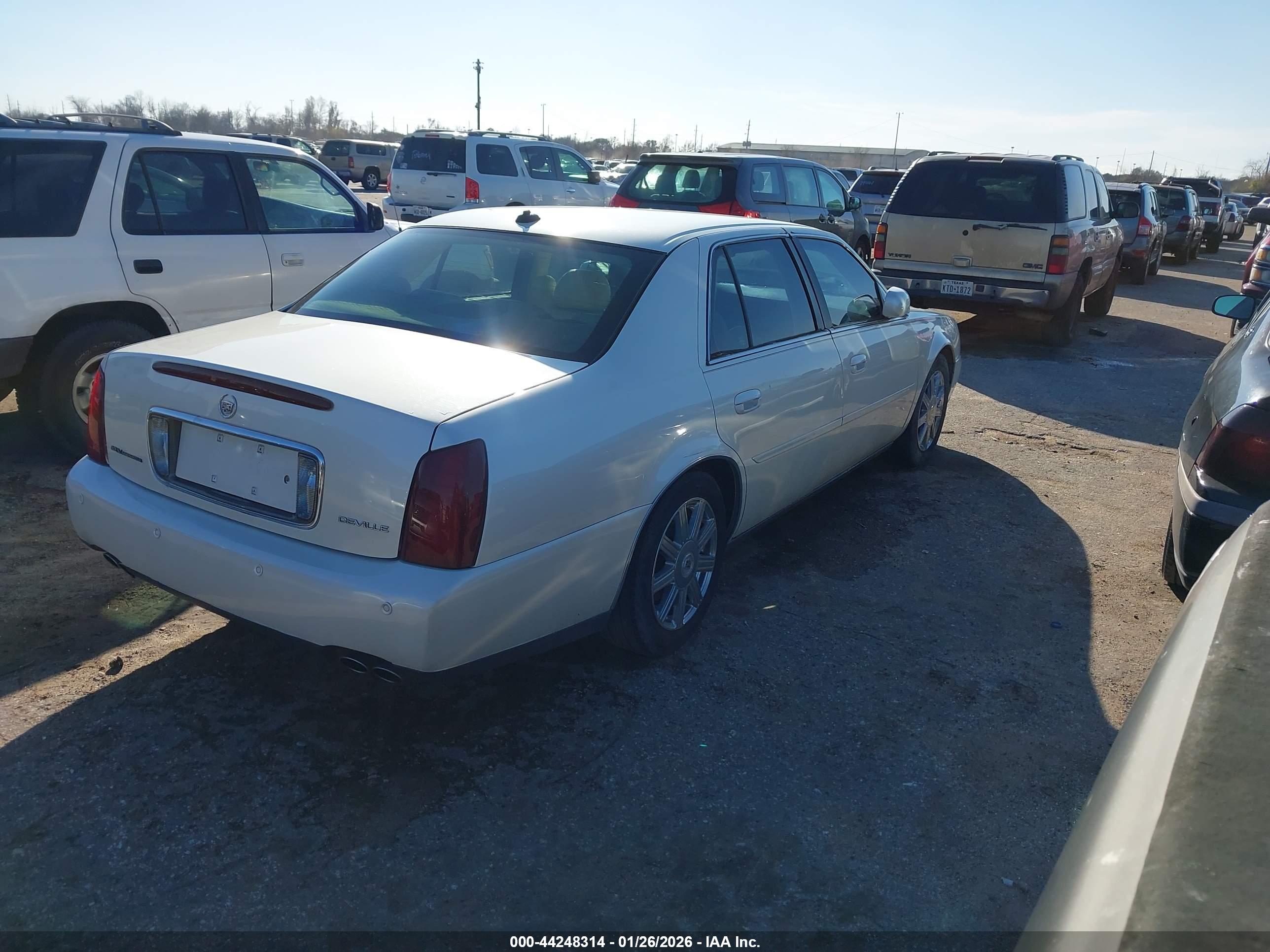 CADILLAC DEVILLE image 4